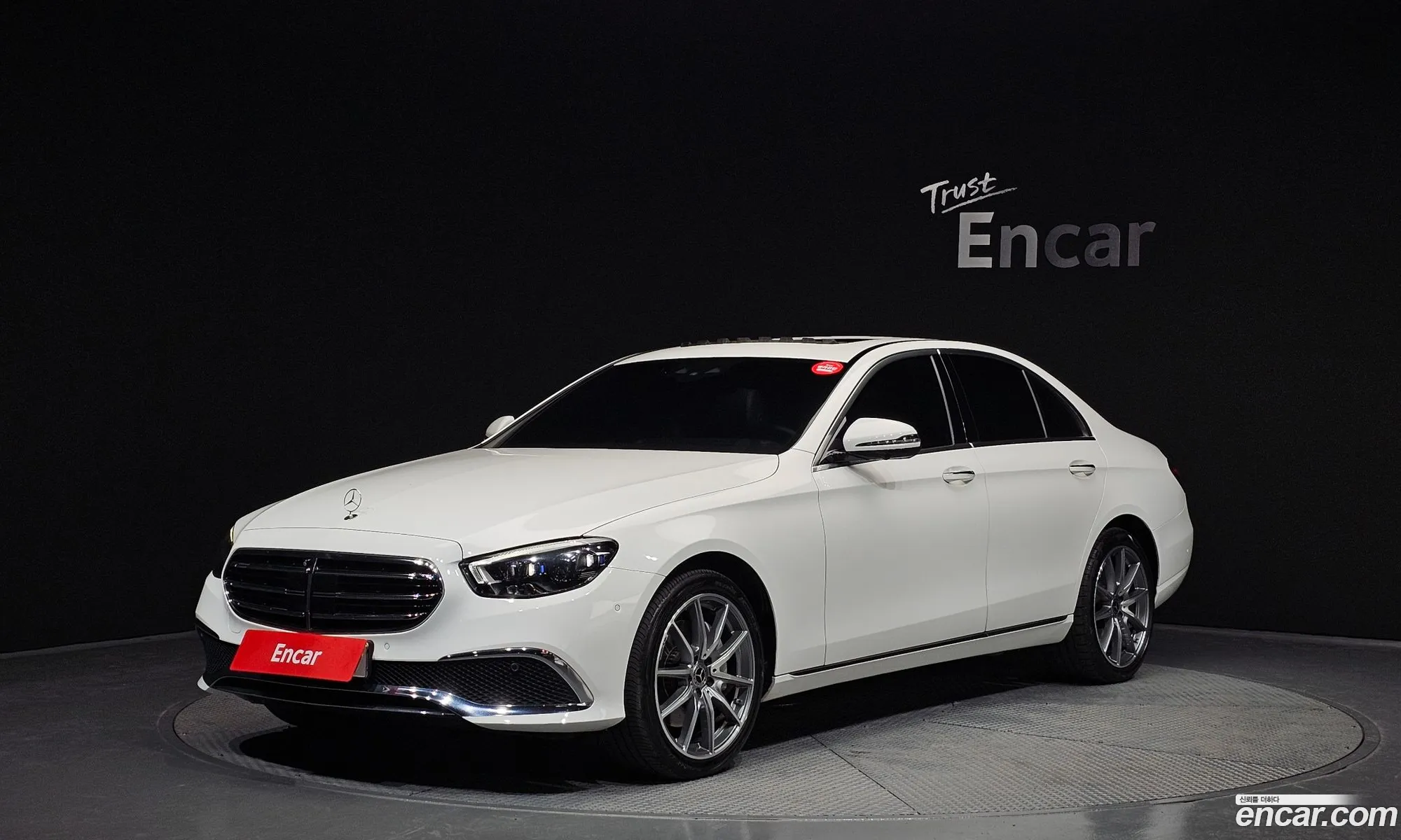 Mercedes-Benz E-Class W213 2022 — 14