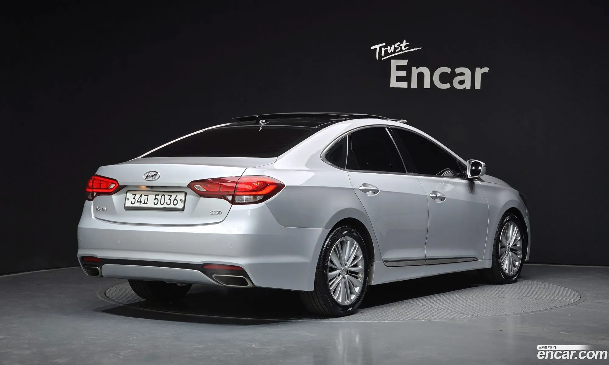 Hyundai Aslan 2015 — 11