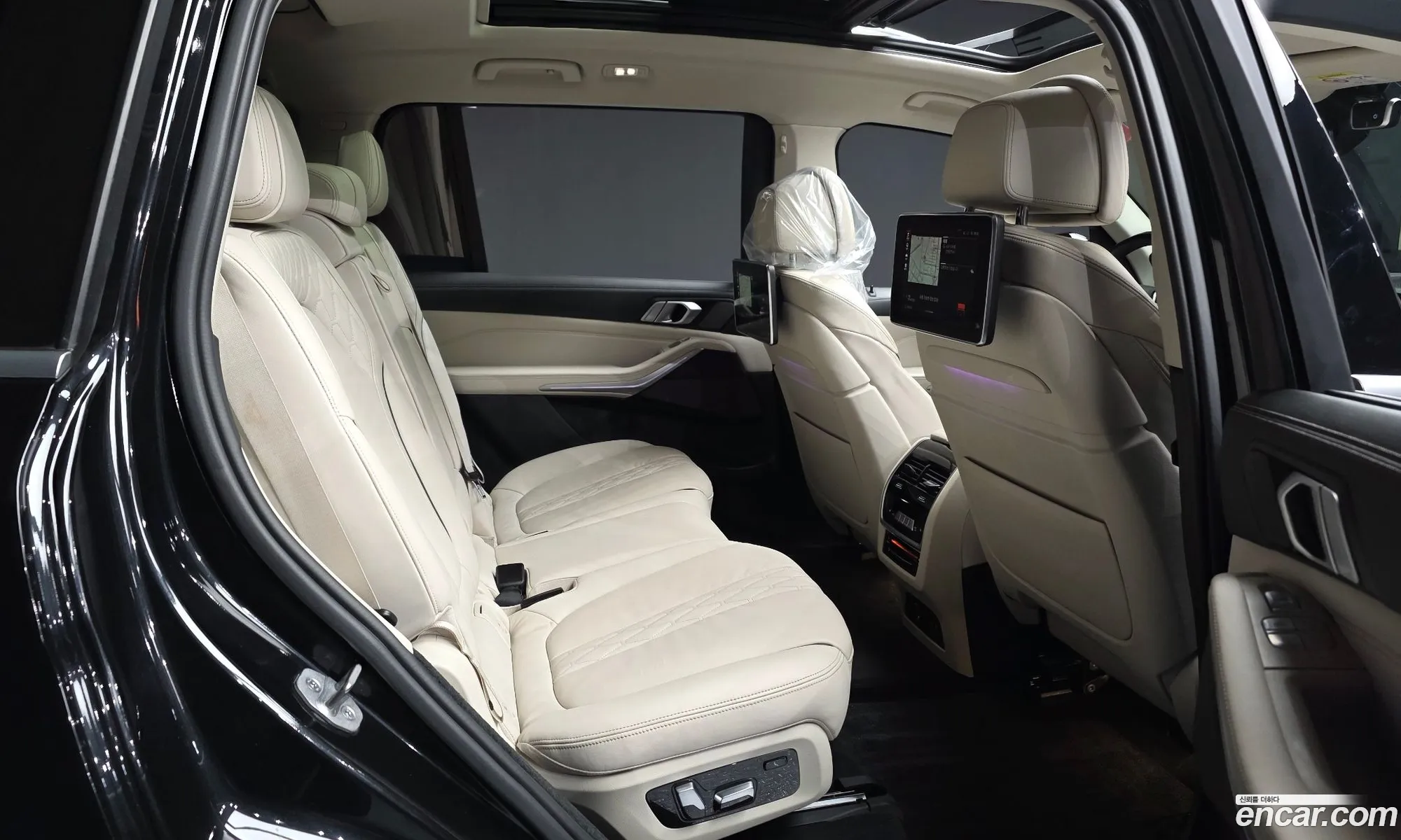 BMW X7 2020 — 12
