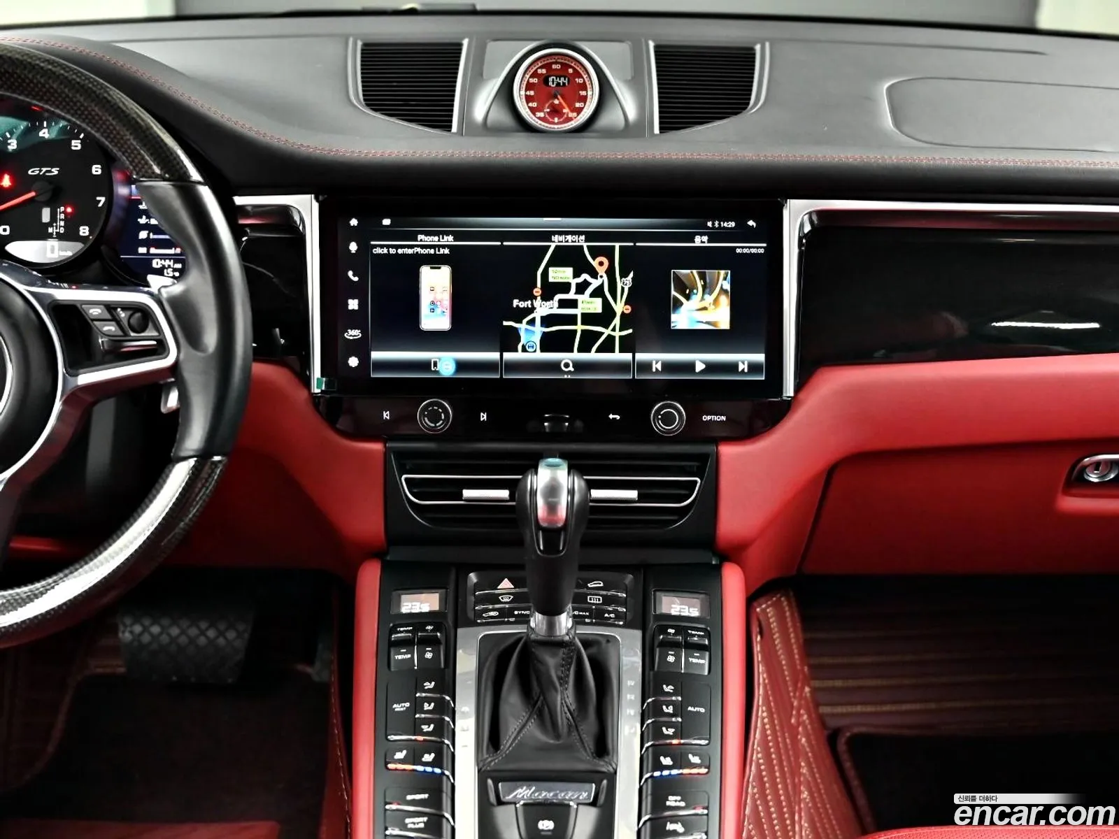 Porsche Macan 2018 — 18