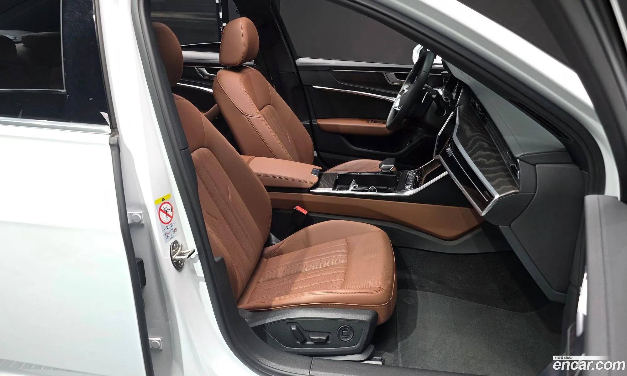 Audi A6 2022 WAUZZZF20PN004036 — 5