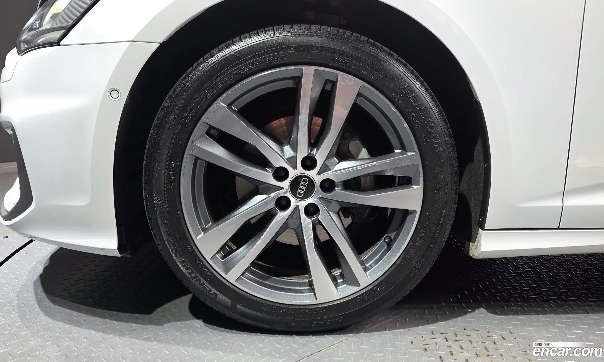 Audi A6 2022 WAUZZZF20PN004036 — 16