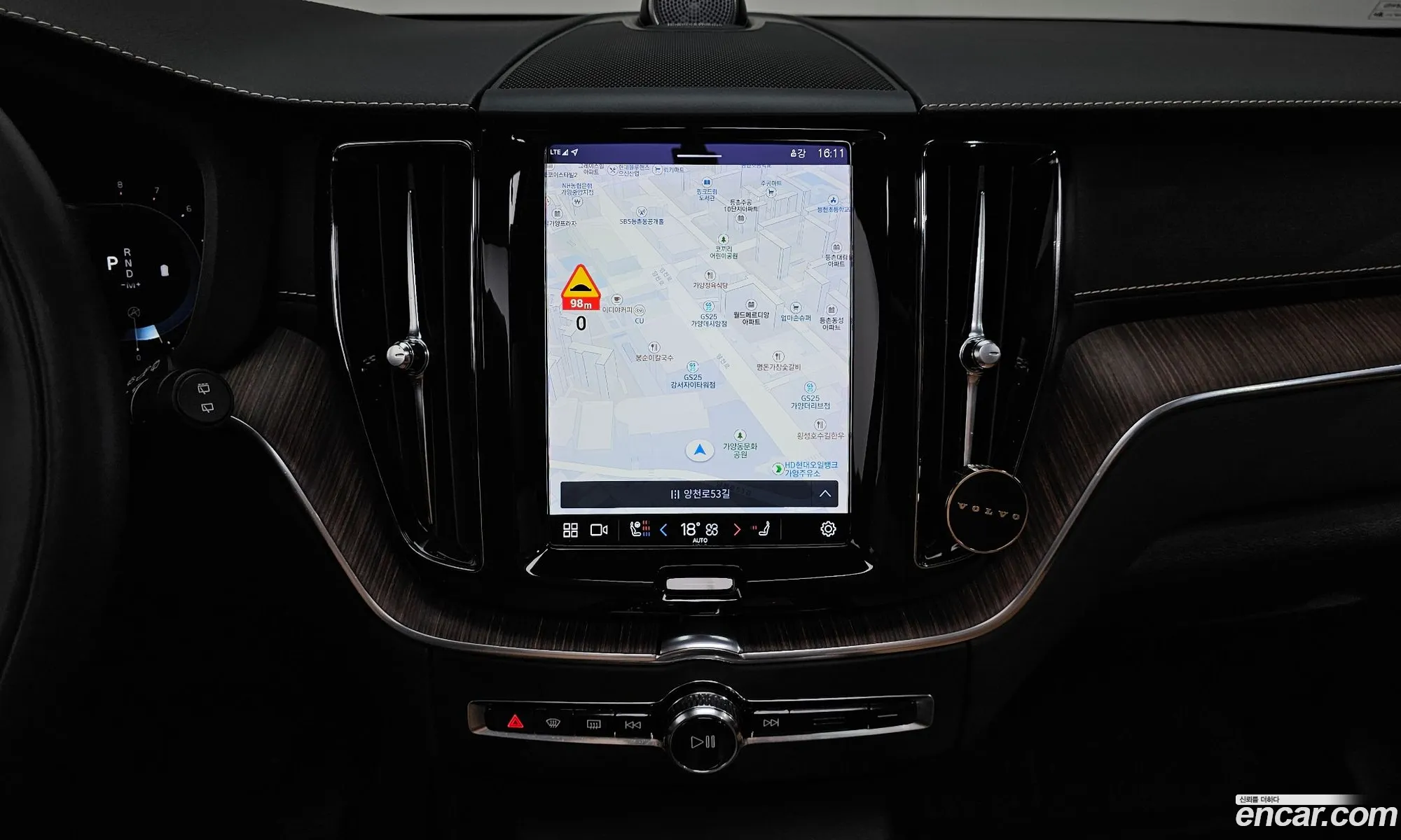 Volvo XC60 2022 YV1UZ062CN1075318 — 17