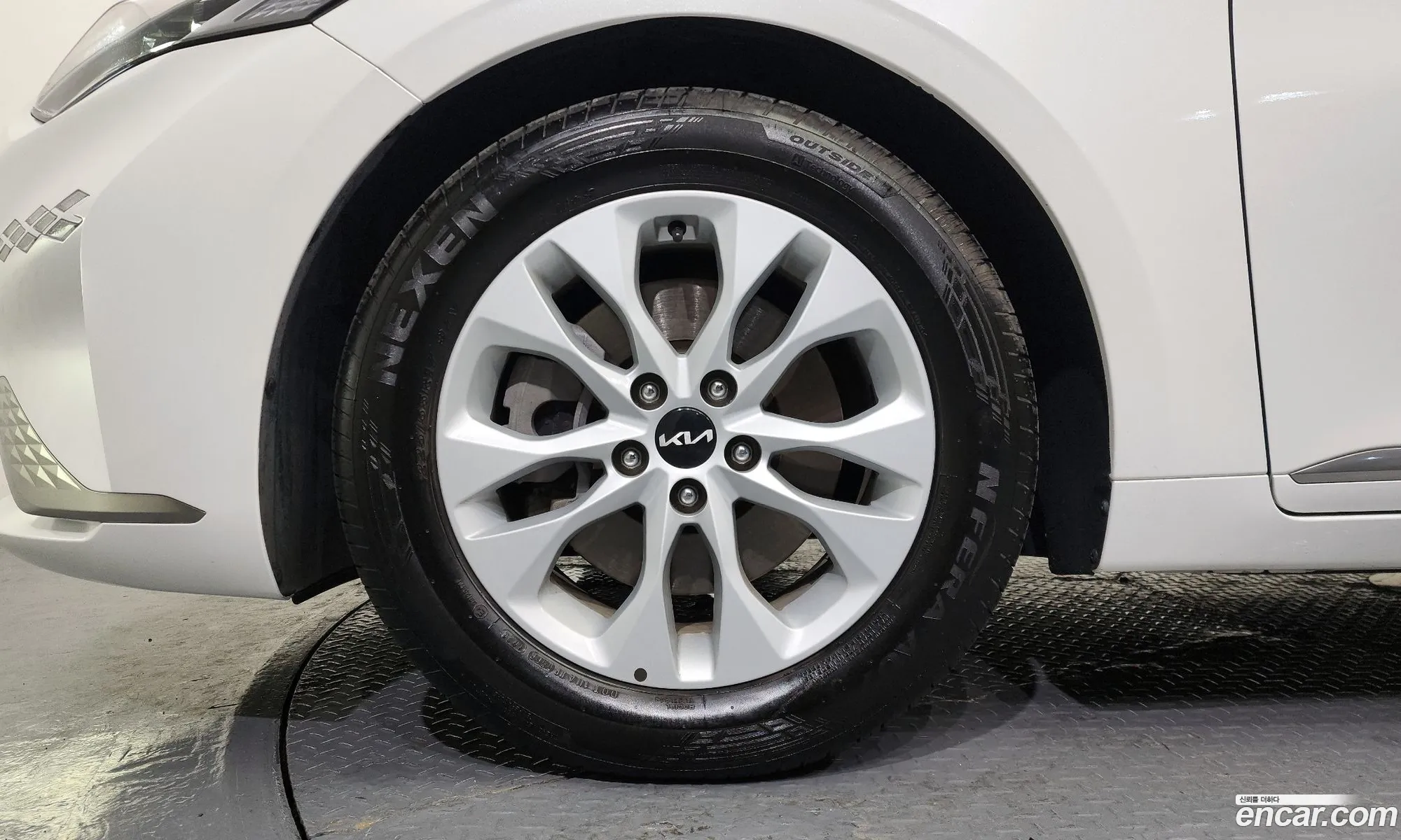 Kia K8 2022 — 10