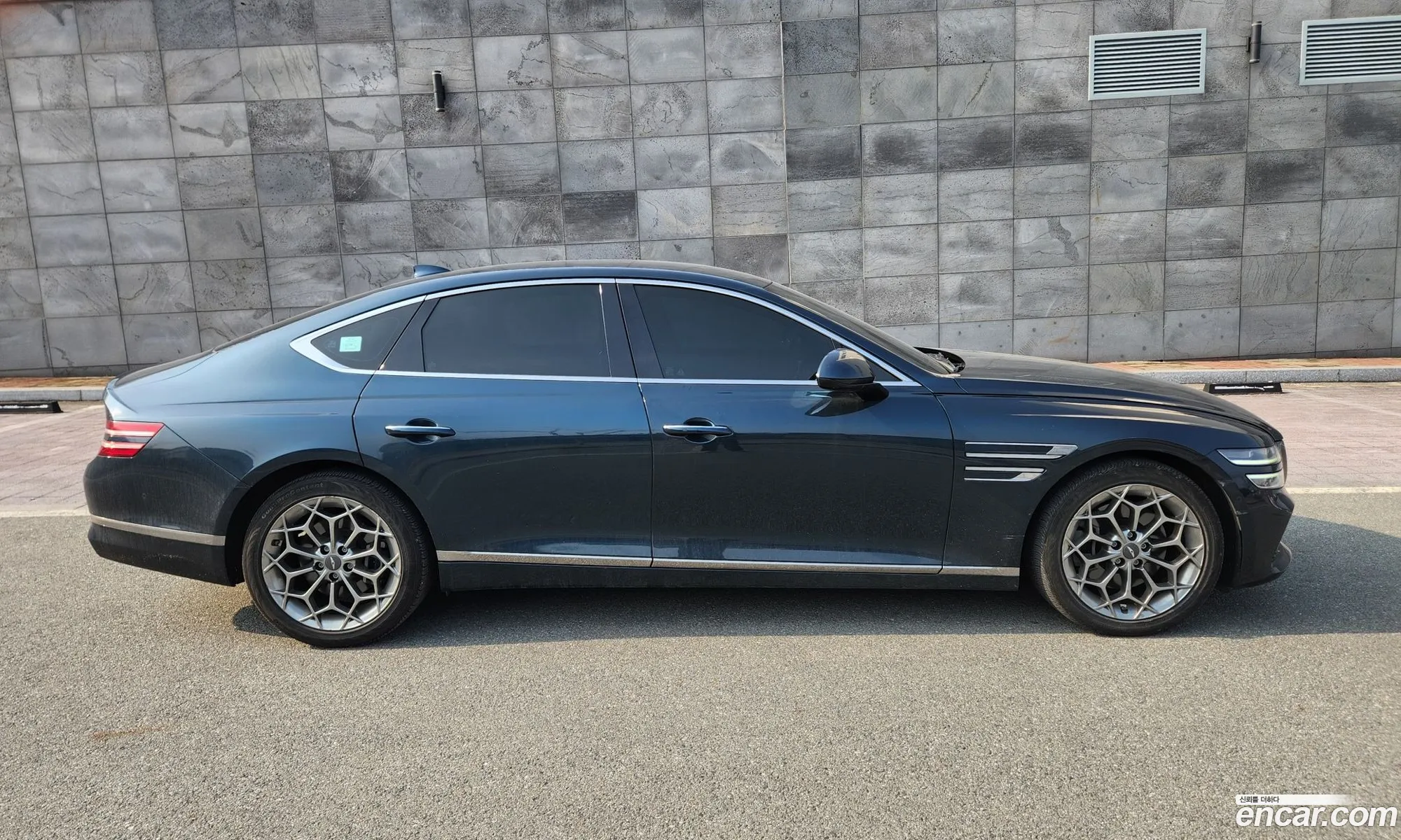 Genesis G80 2021 — 18