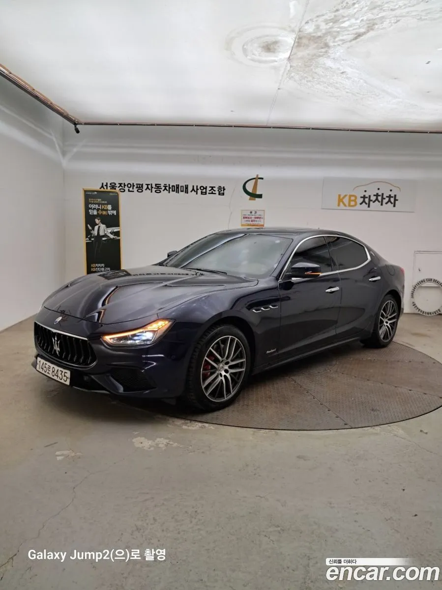 Maserati Ghibli 2021 — 10