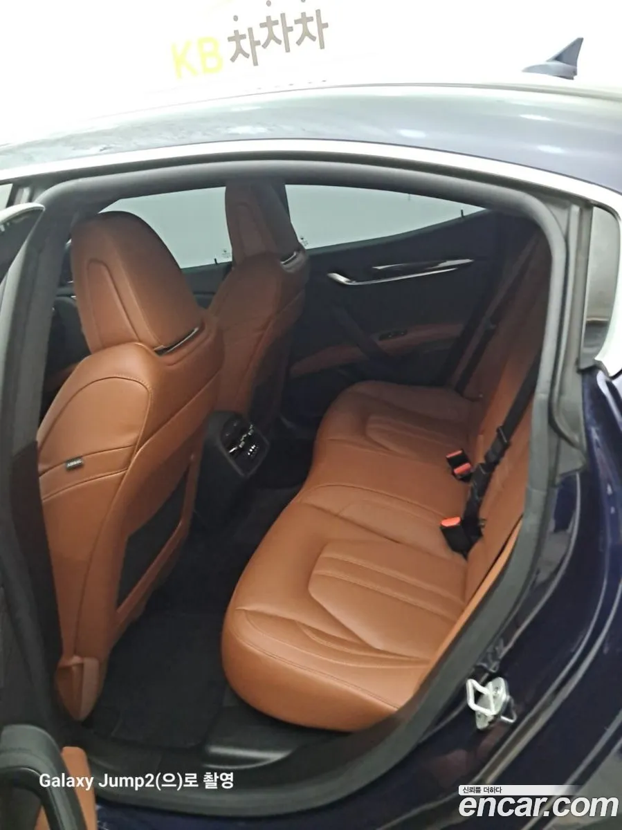 Maserati Ghibli 2021 — 12