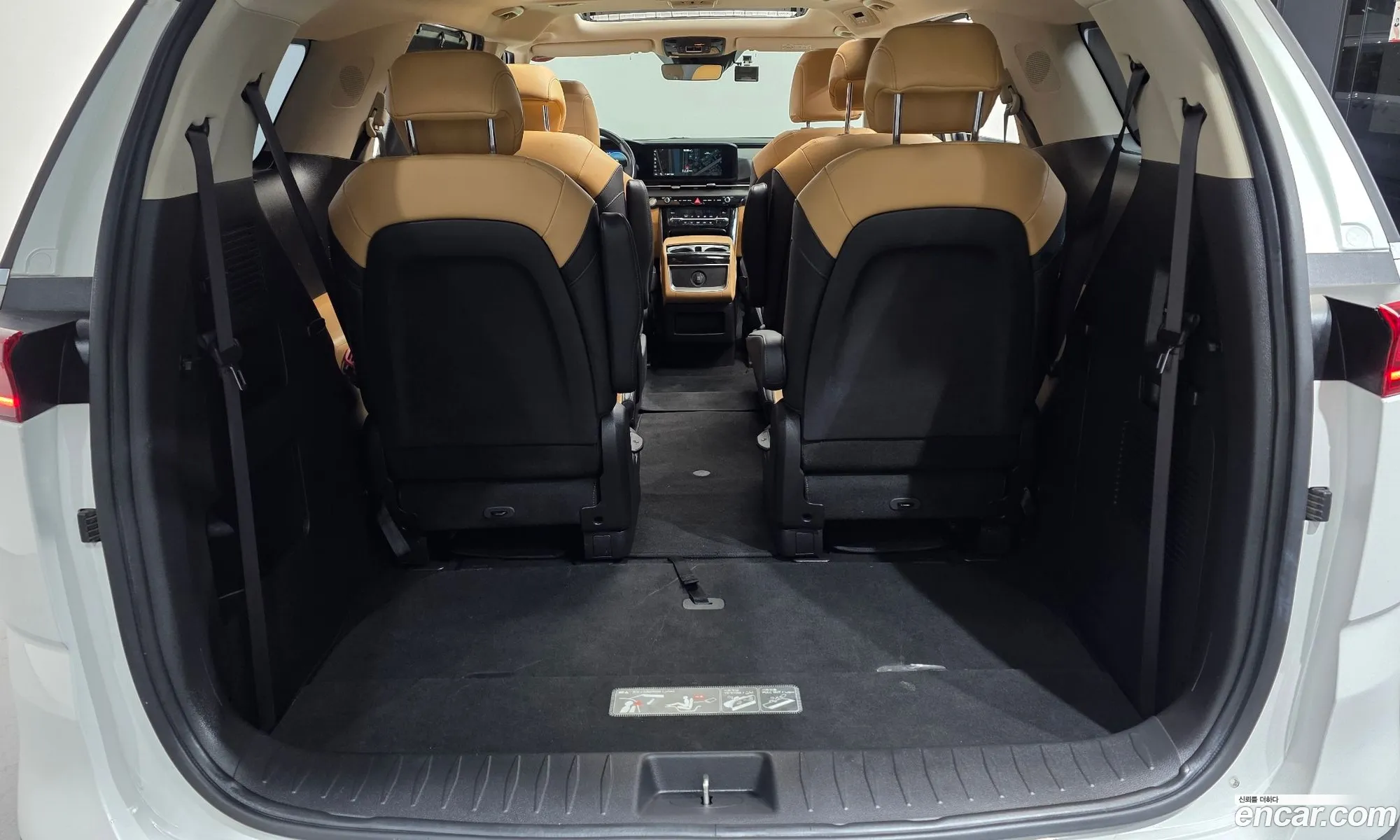 Kia Carnival 2021 — 6