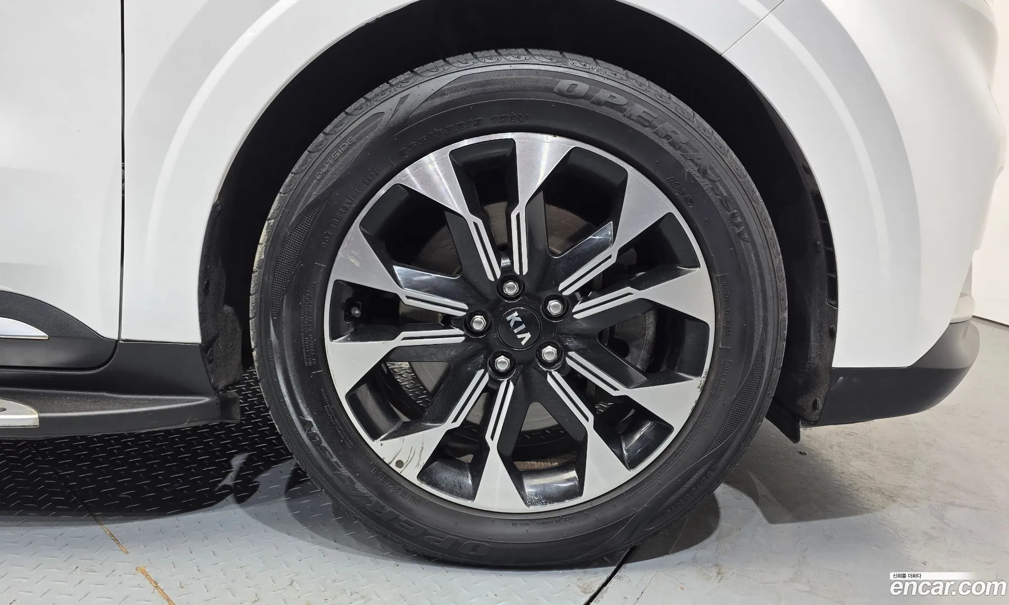 Kia Carnival 2021 — 13