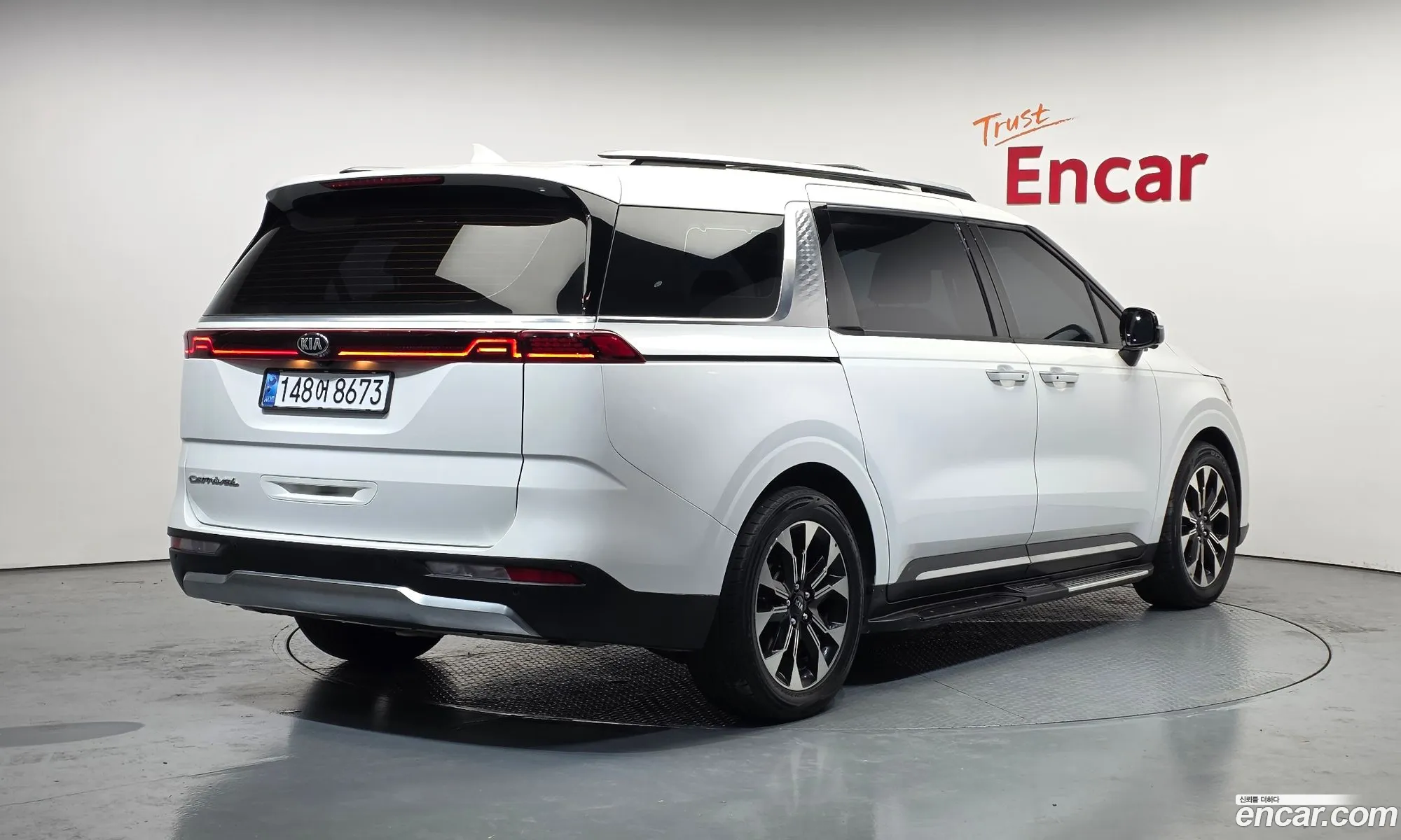 Kia Carnival 2021 — 8