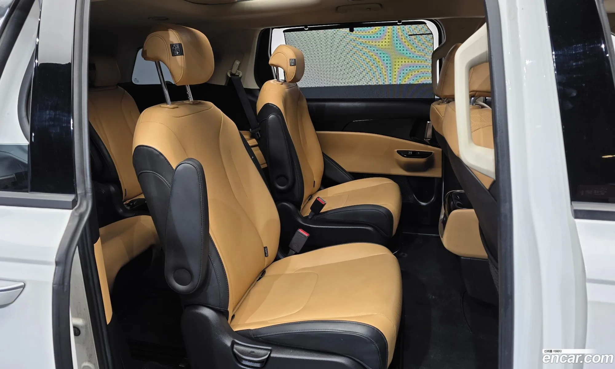 Kia Carnival 2021 — 10