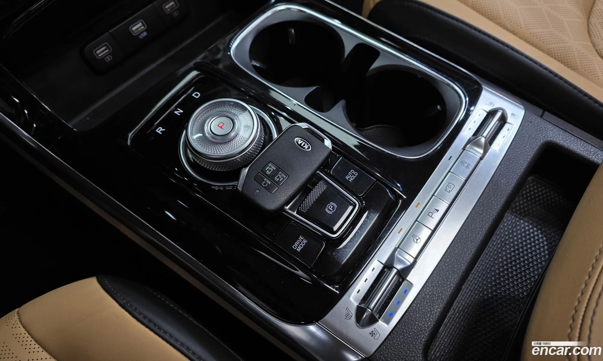 Kia Carnival 2021 — 14