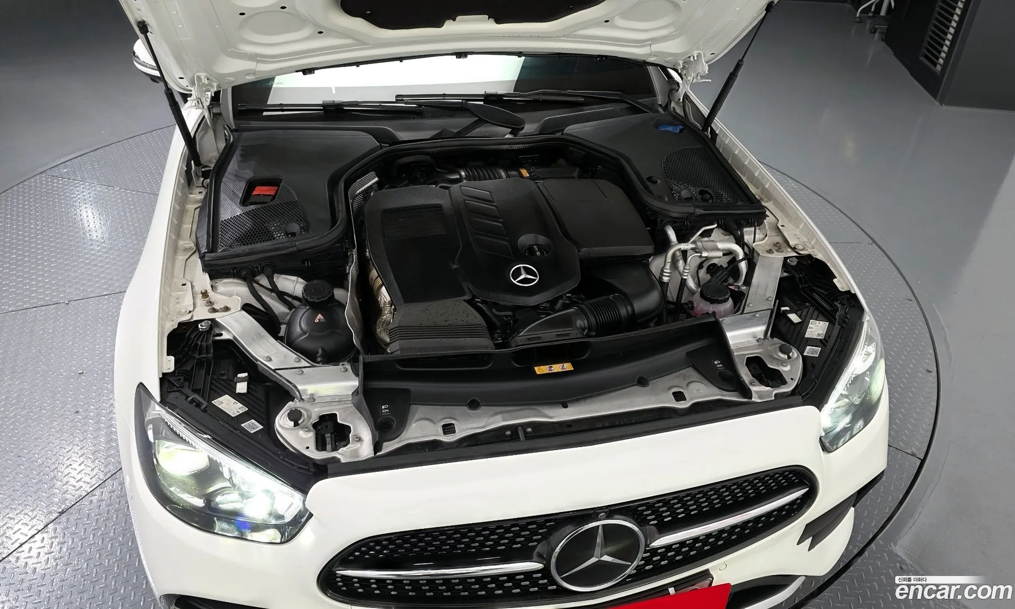 Mercedes-Benz E-Class W213 2023 — 12