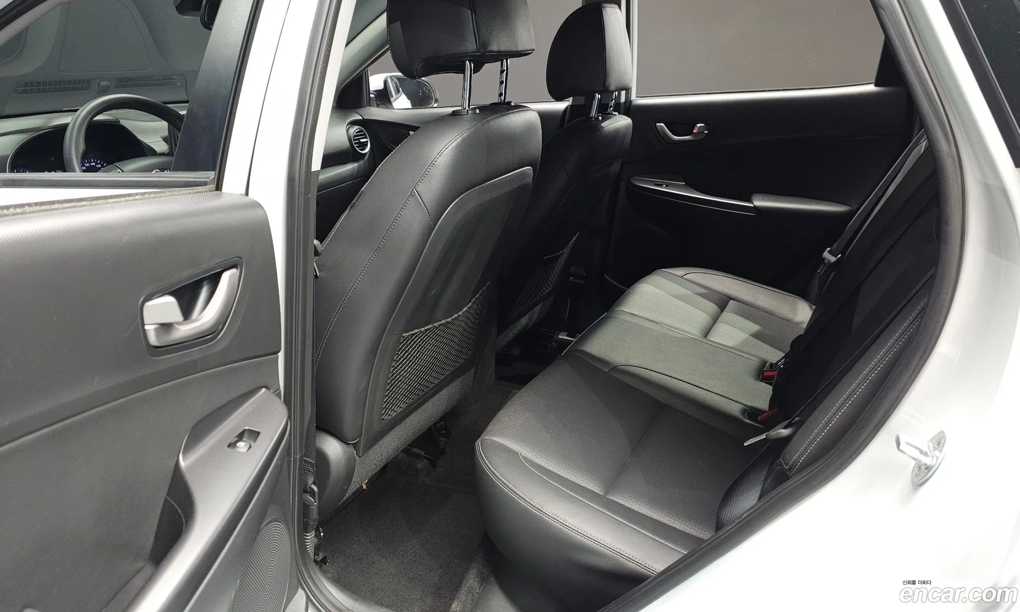Hyundai Kona 2017 — 18