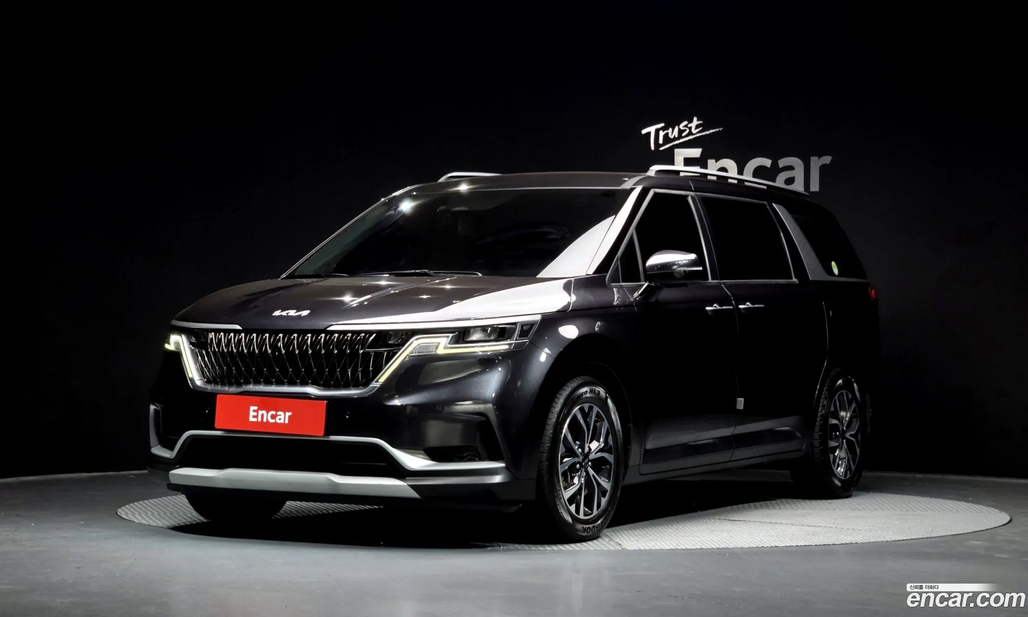 Kia Carnival 2021 — 17