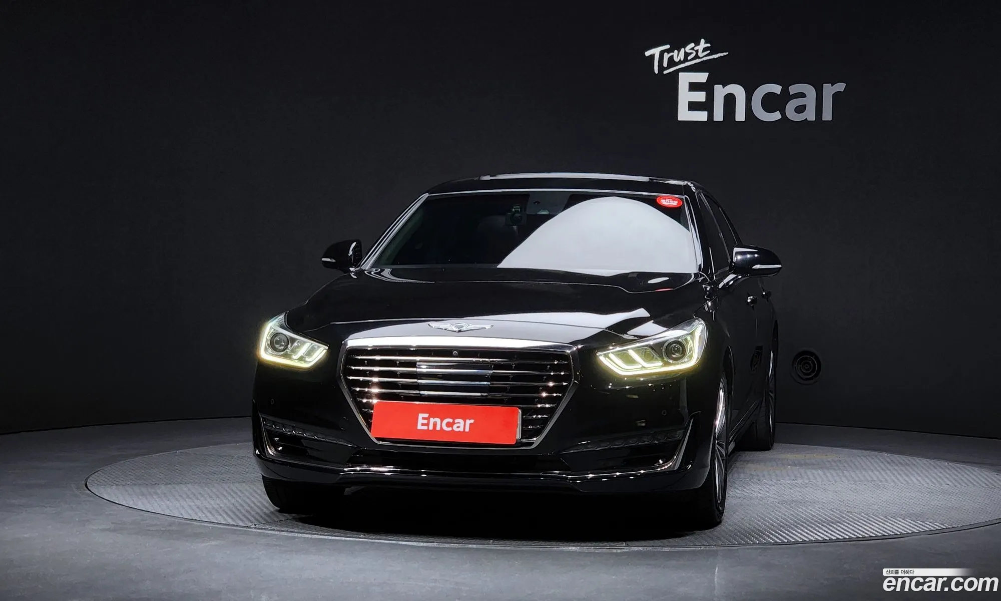 Genesis EQ900 2016 — 11