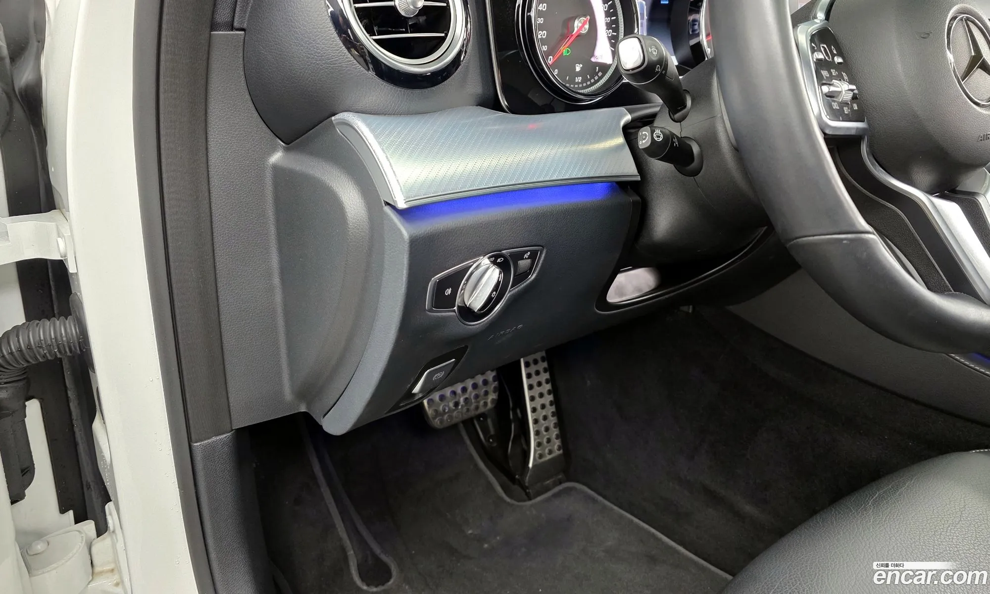Mercedes-Benz E-Class W213 2019 WDDZF4FB0LA737256 — 2