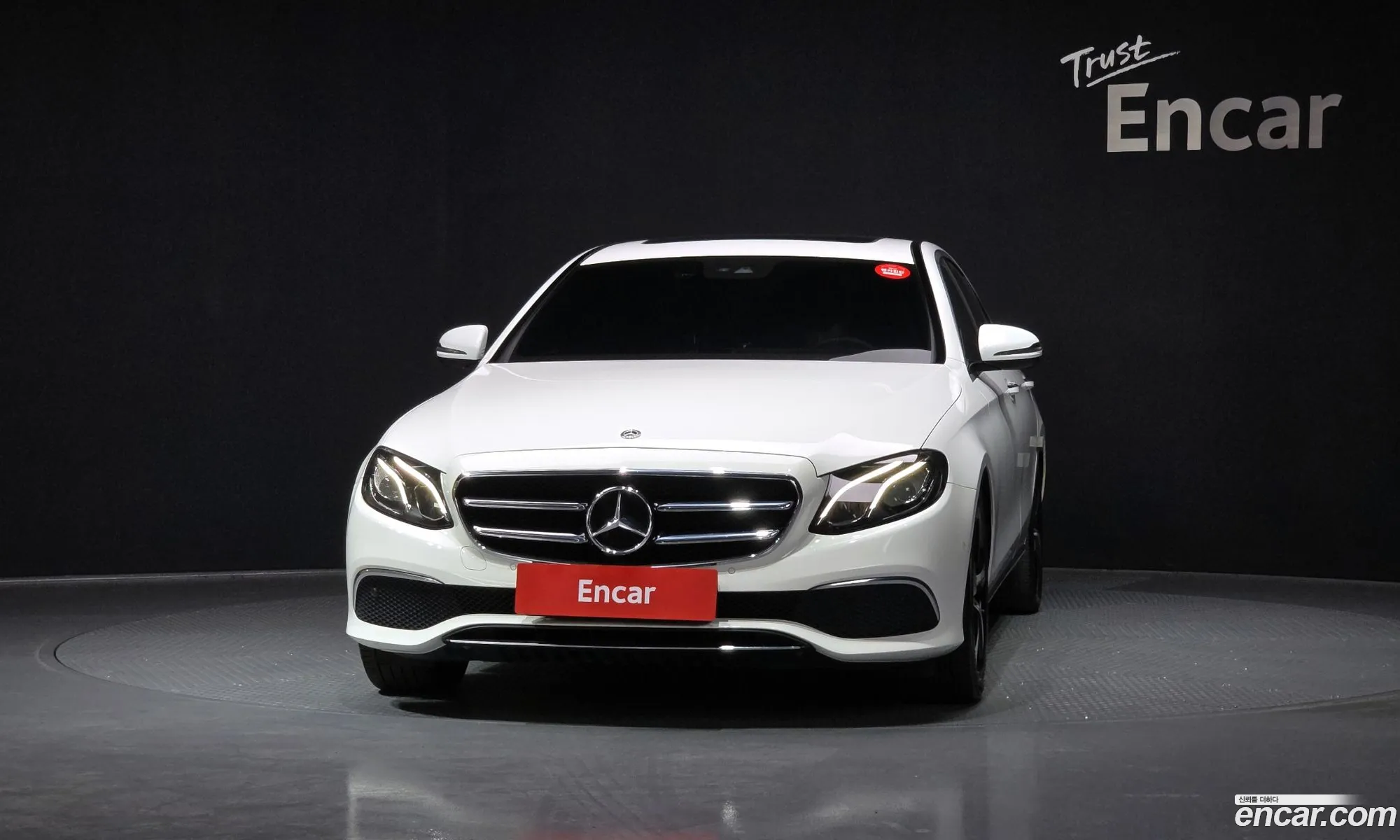 Mercedes-Benz E-Class W213 2019 WDDZF4FB0LA737256 — 17