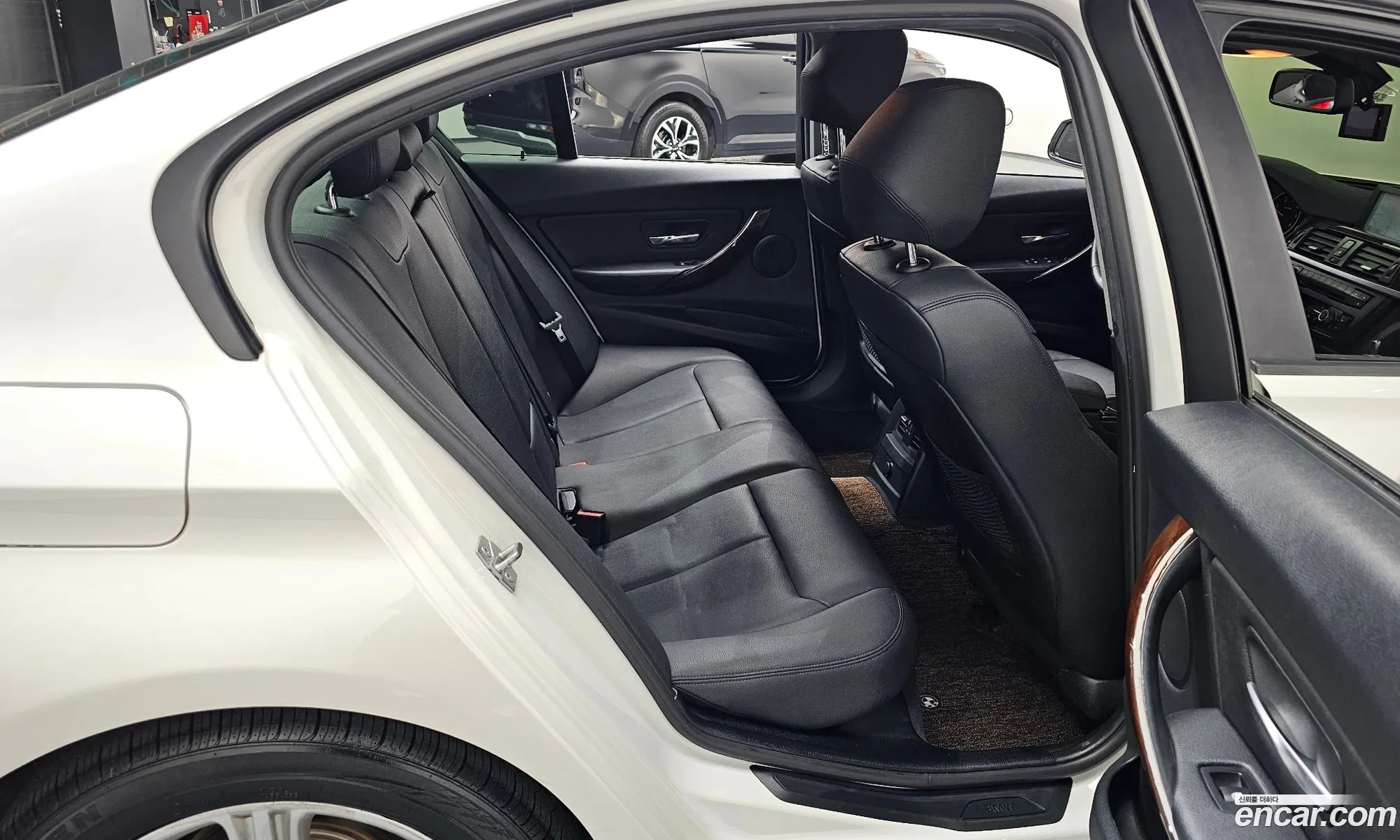 BMW 3 Series 2014 WBA3D3109FK275619 — 16