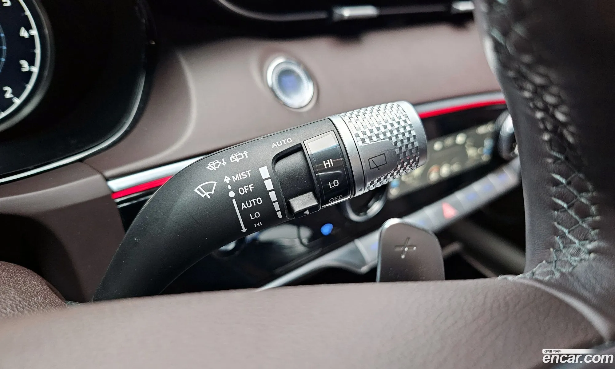 Genesis GV70 2021 — 16