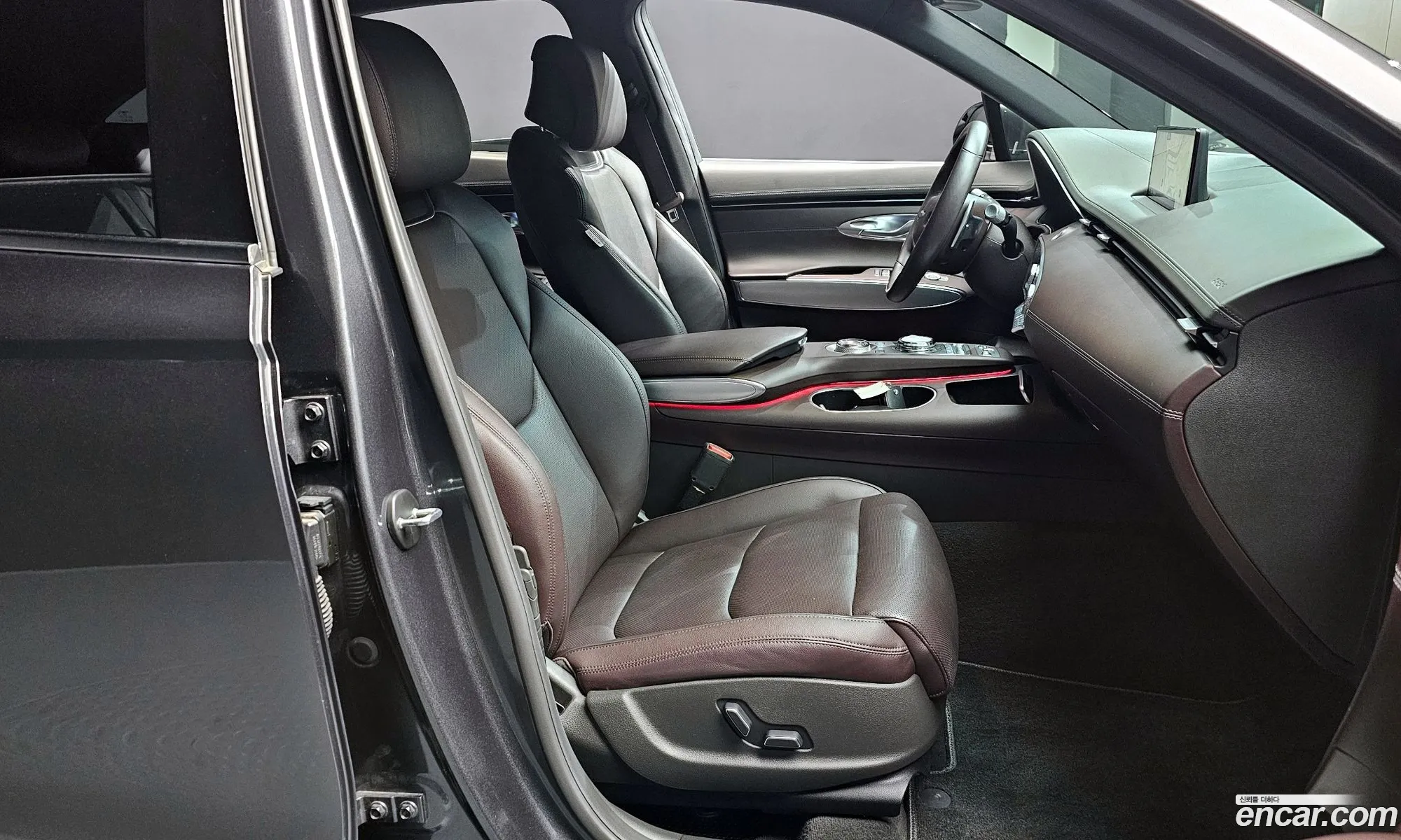 Genesis GV70 2021 — 18