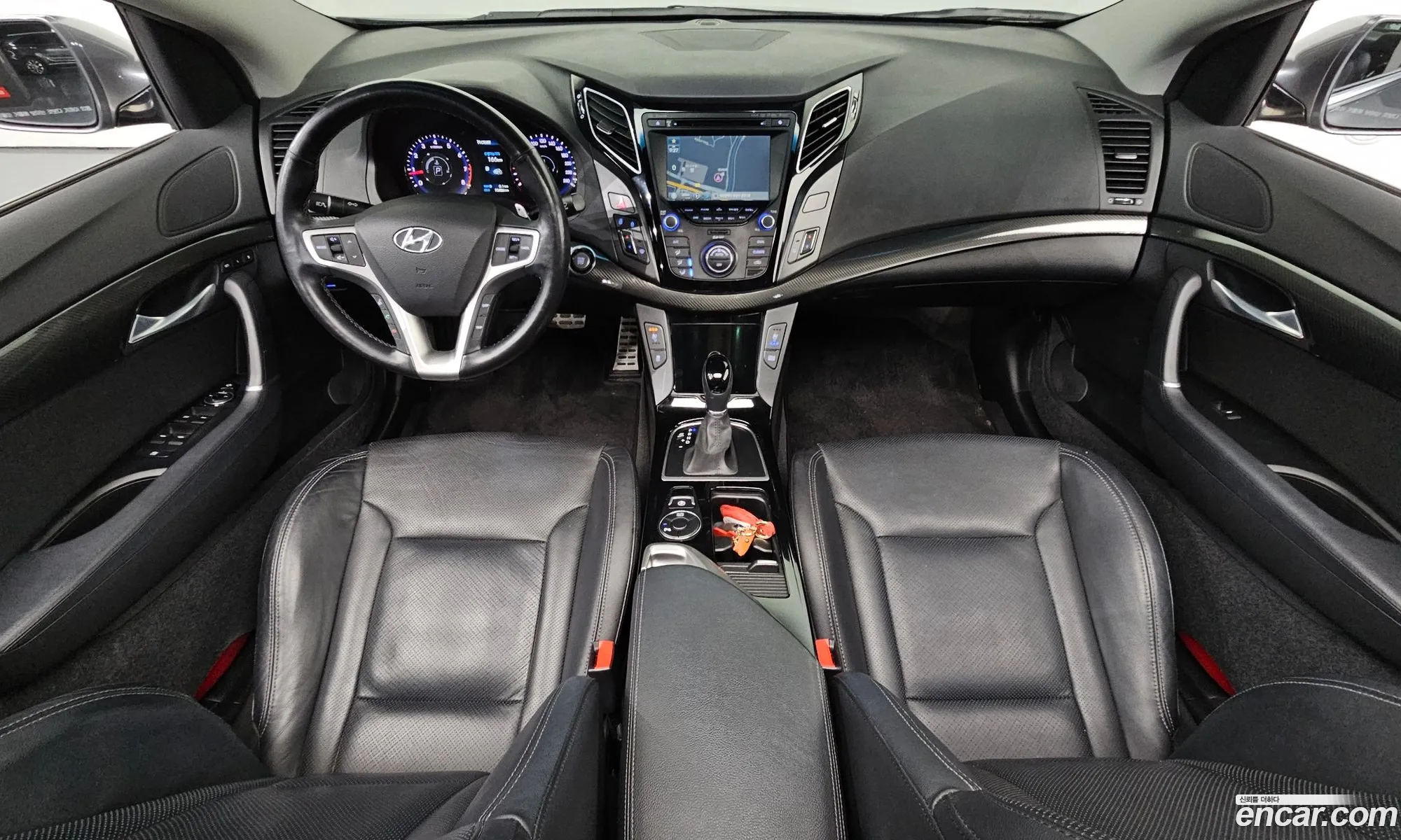 Hyundai i40 Saloon 2014 — 11