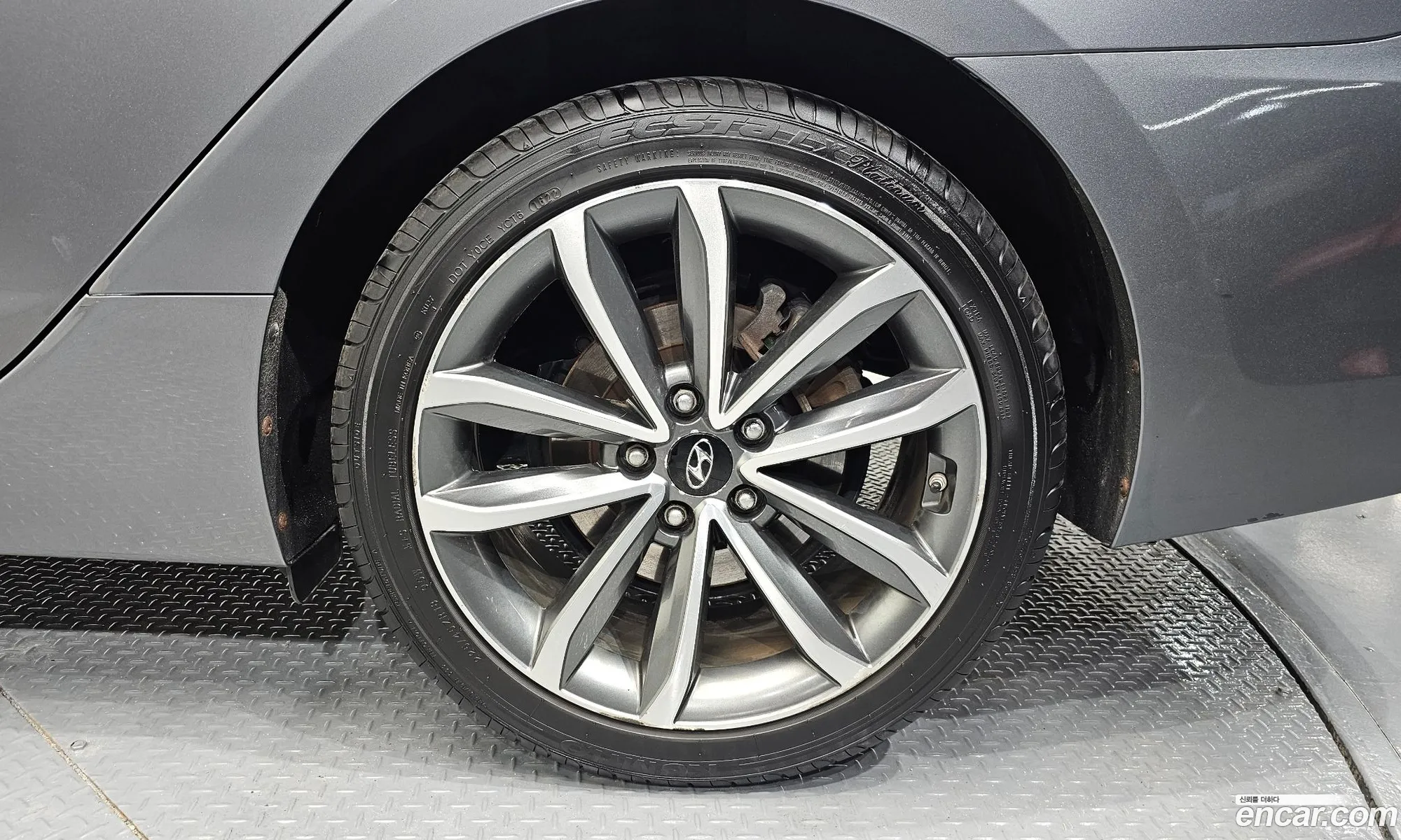 Hyundai i40 Saloon 2014 — 10