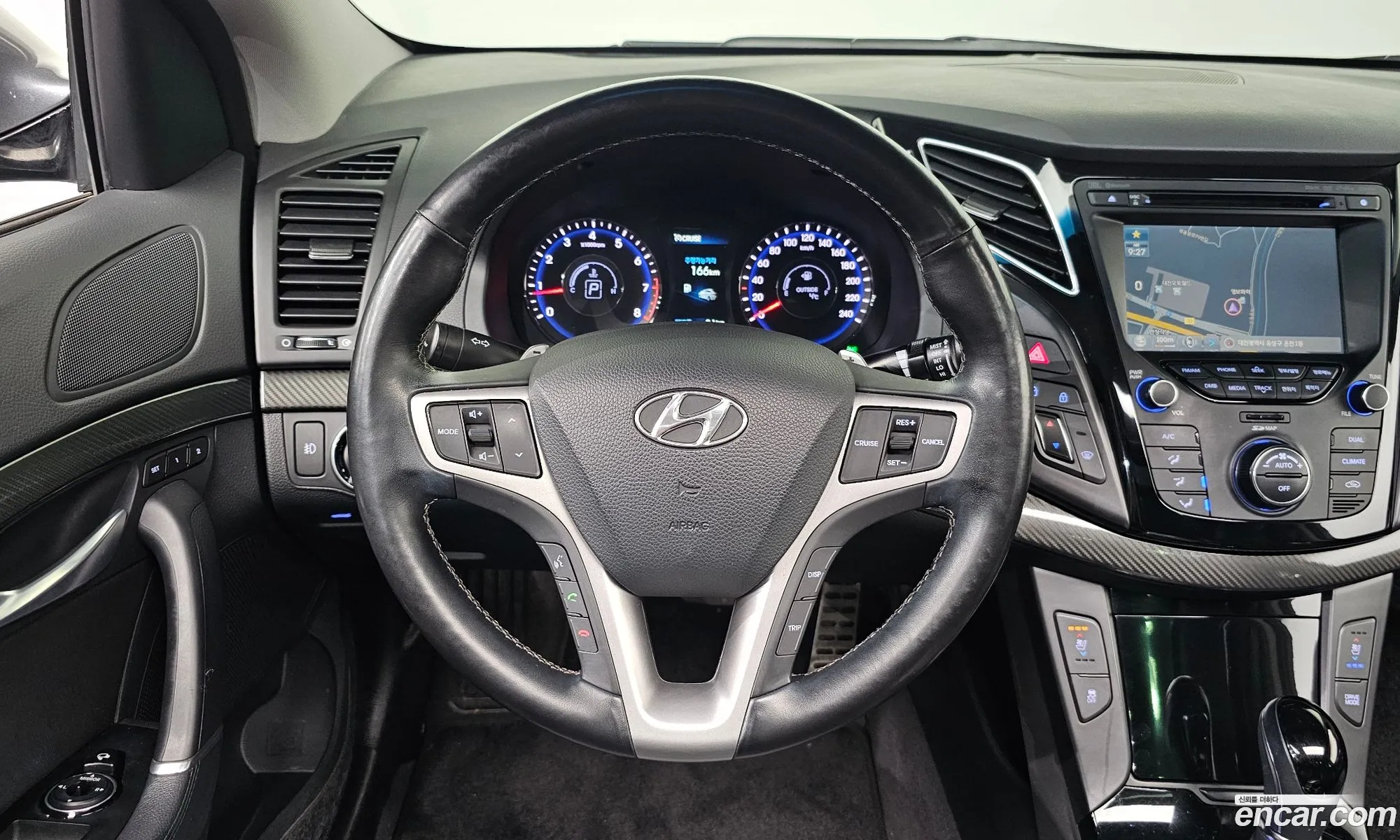 Hyundai i40 Saloon 2014 — 13