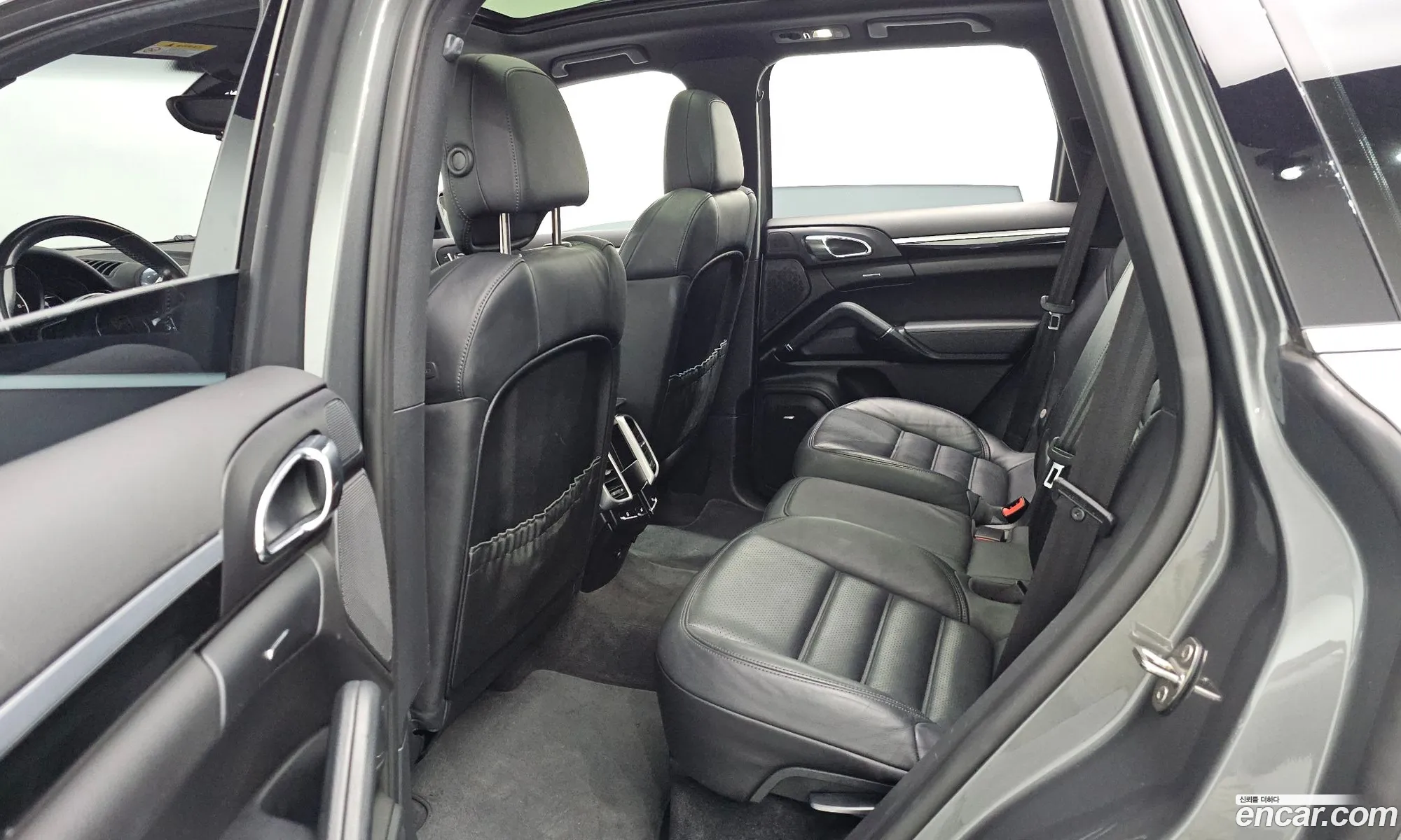 Porsche Cayenne 2016 WP1AF2926GKA47923 — 19