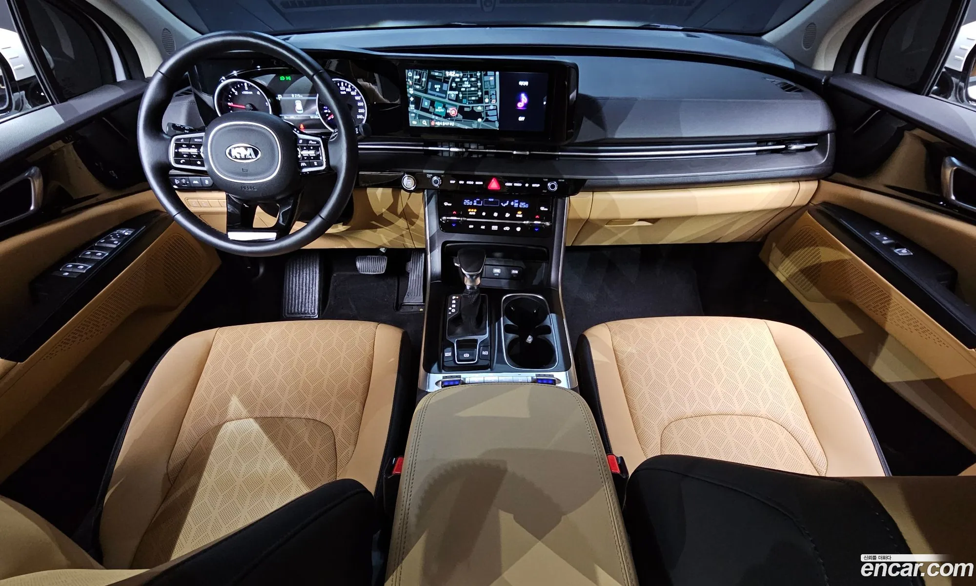 Kia Carnival 2021 KNANB81BBMS116458 — 9