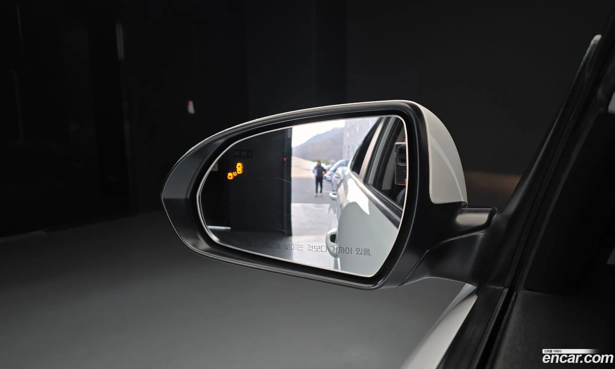 Hyundai Elantra AD 2018 — 14