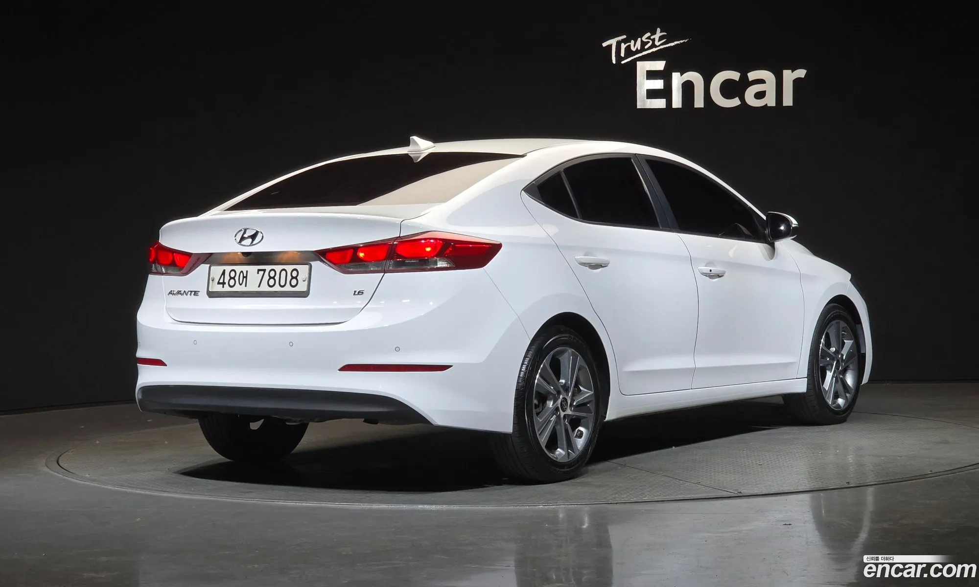 Hyundai Elantra AD 2018 — 3