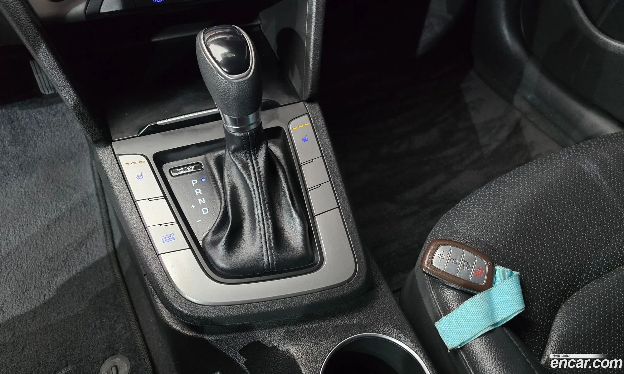 Hyundai Elantra AD 2018 — 12