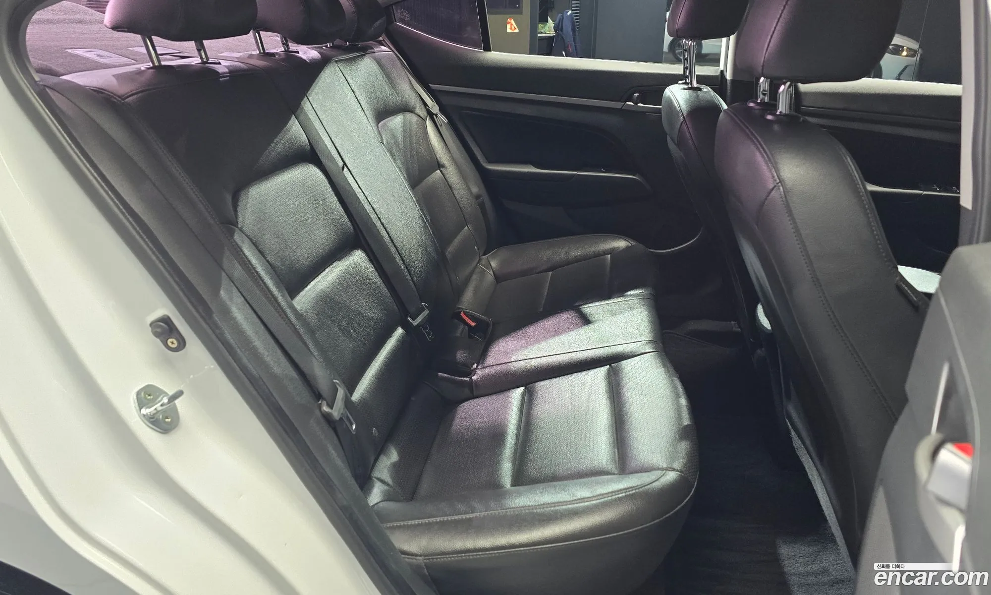 Hyundai Elantra AD 2018 — 6