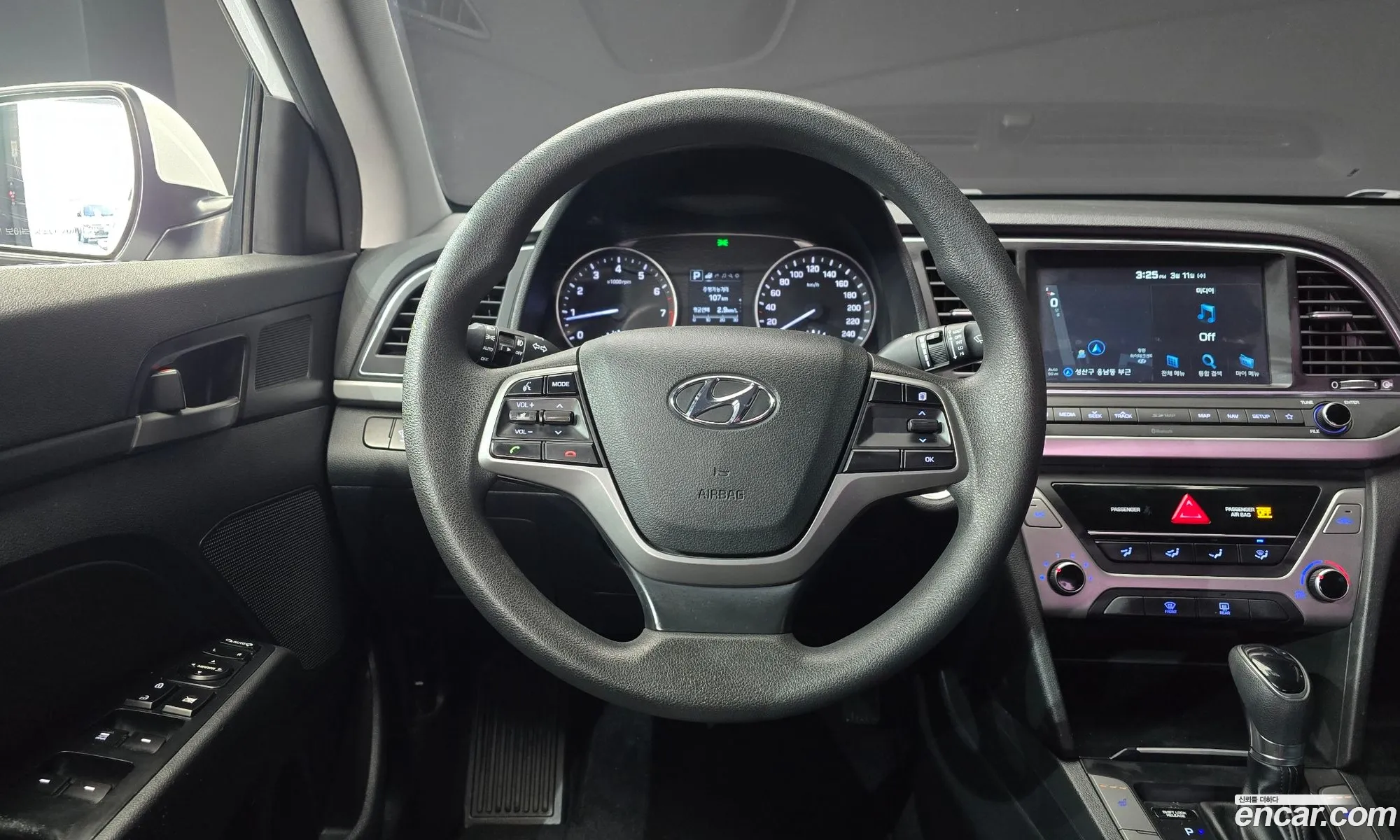 Hyundai Elantra AD 2018 — 19