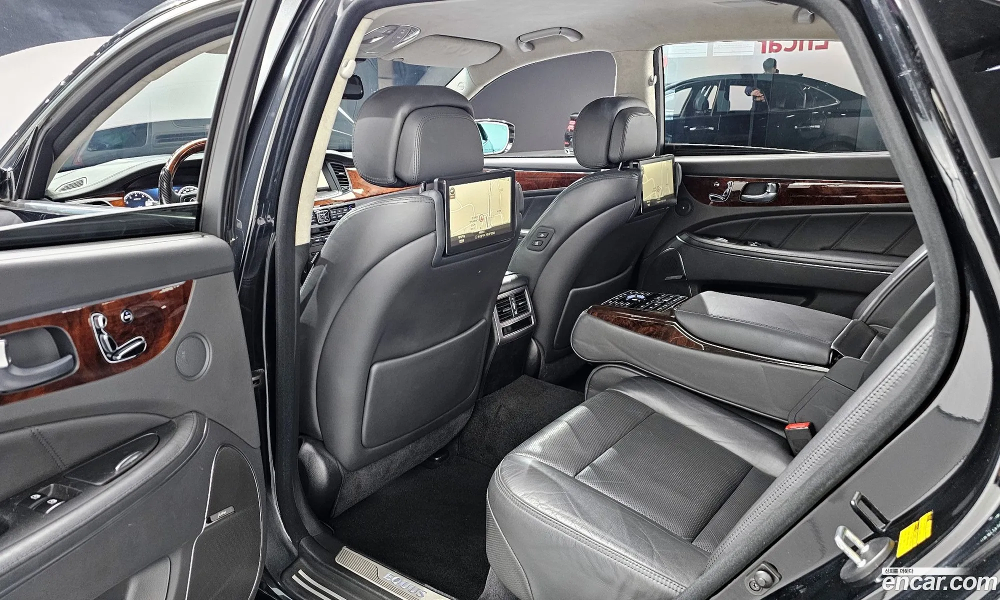 Hyundai Equus 2014 — 14