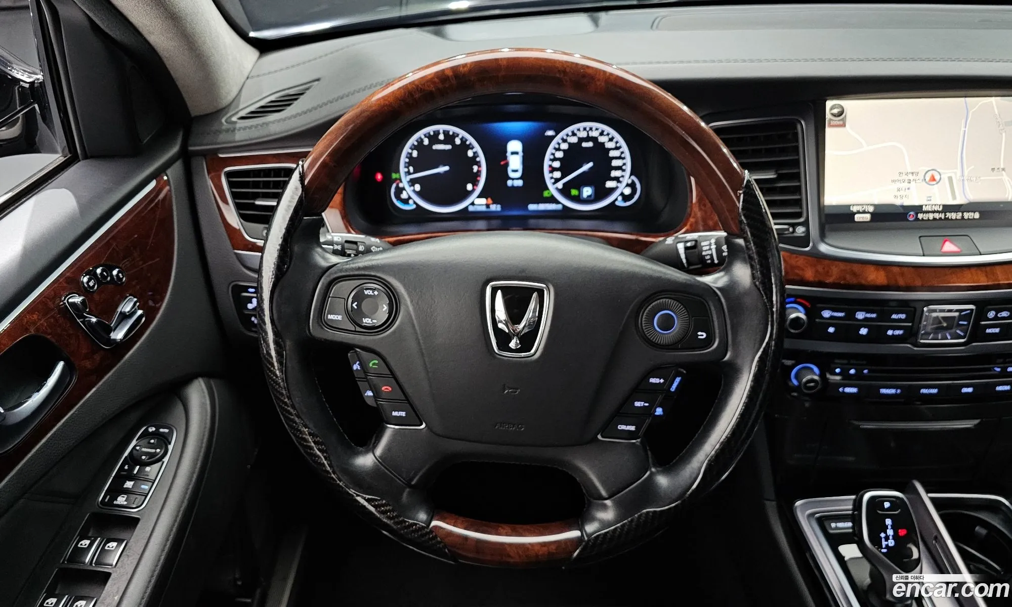 Hyundai Equus 2014 — 2