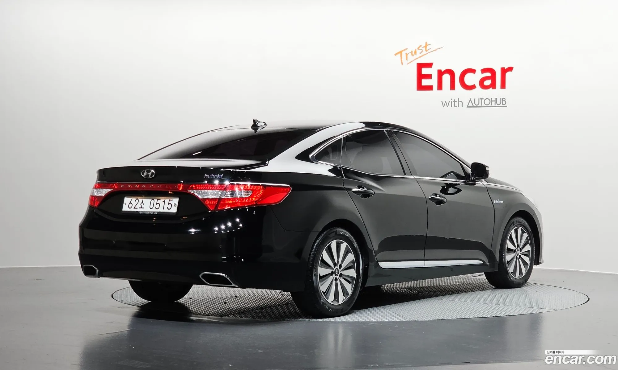 Hyundai Grandeur HG Hybrid 2016 — 12