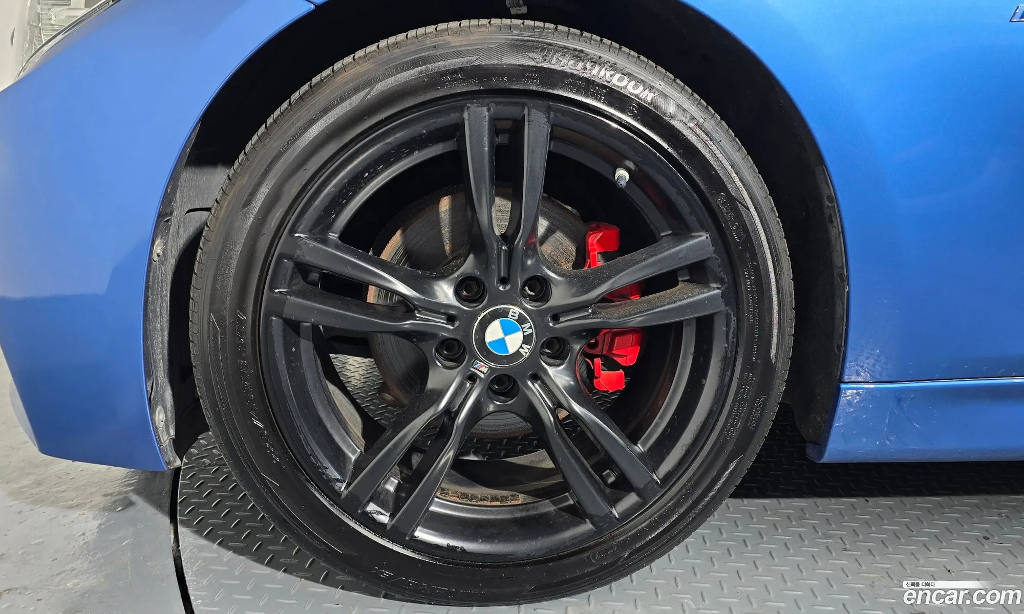 BMW 3 Series 2017 — 16