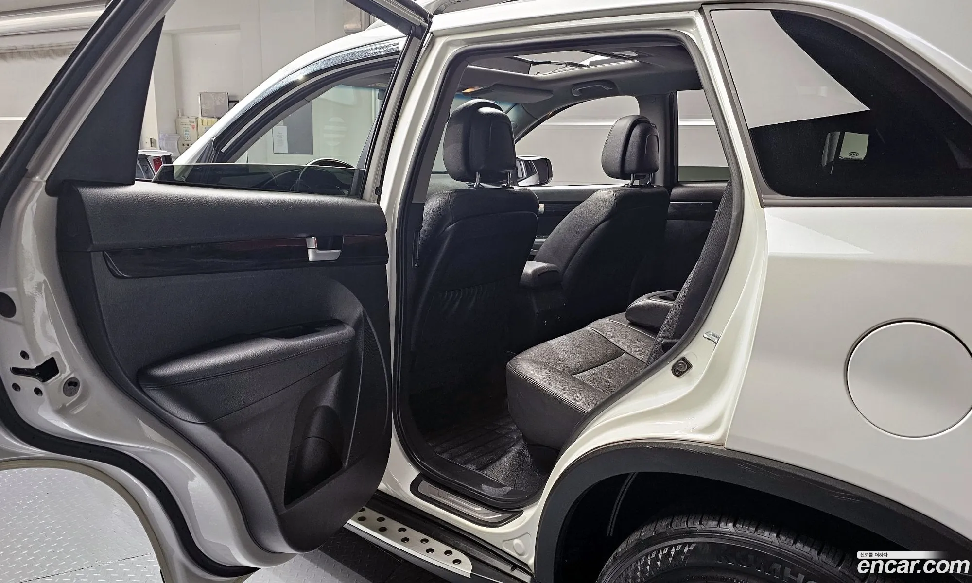 Kia Sorento R 2011 — 3