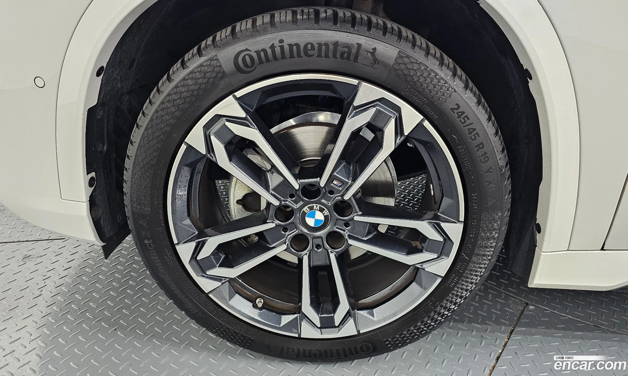 BMW X1 2023 WBA41EE05P5X02619 — 8