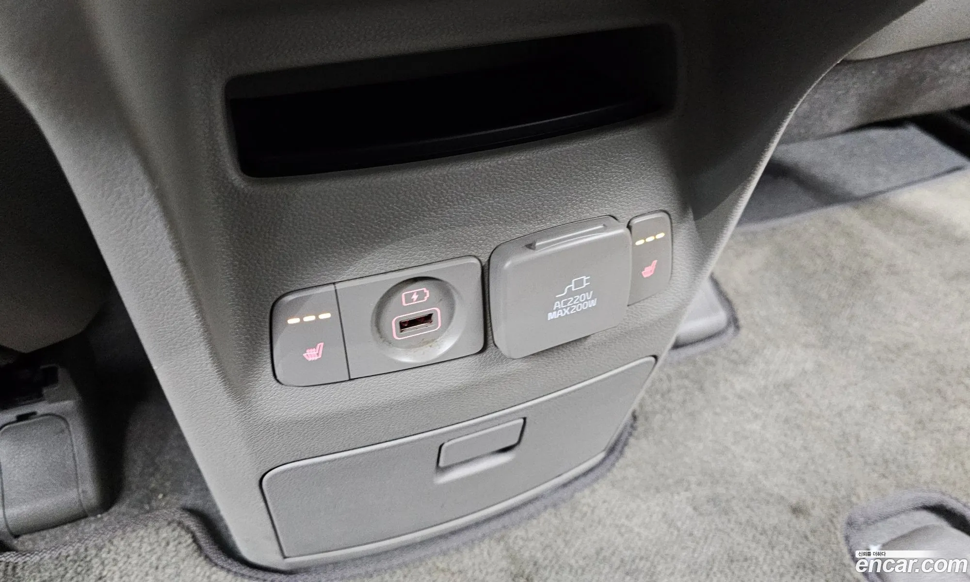 Kia Carnival 2018 — 10