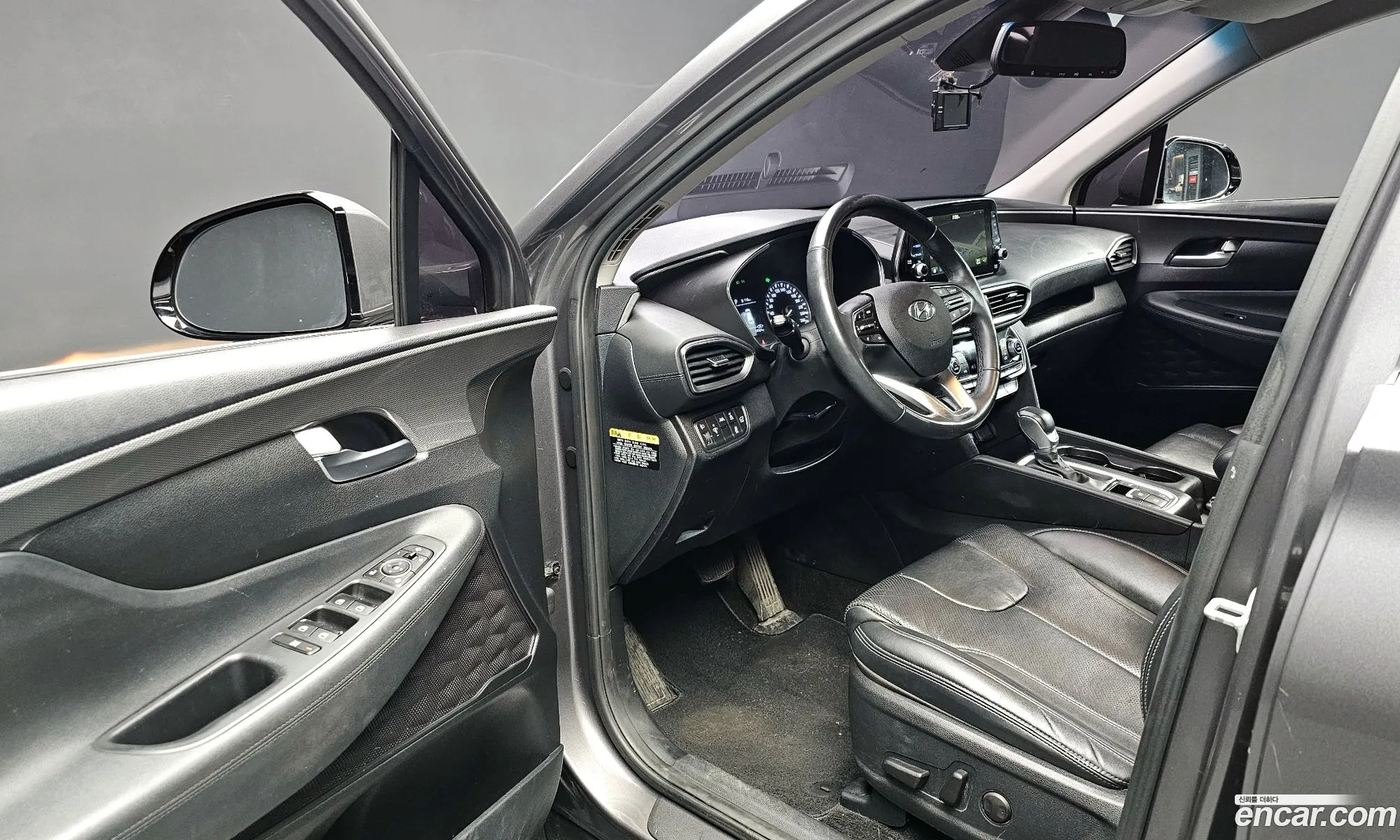Hyundai Santa Fe TM 2018 KMHS281BDKU075284 — 17