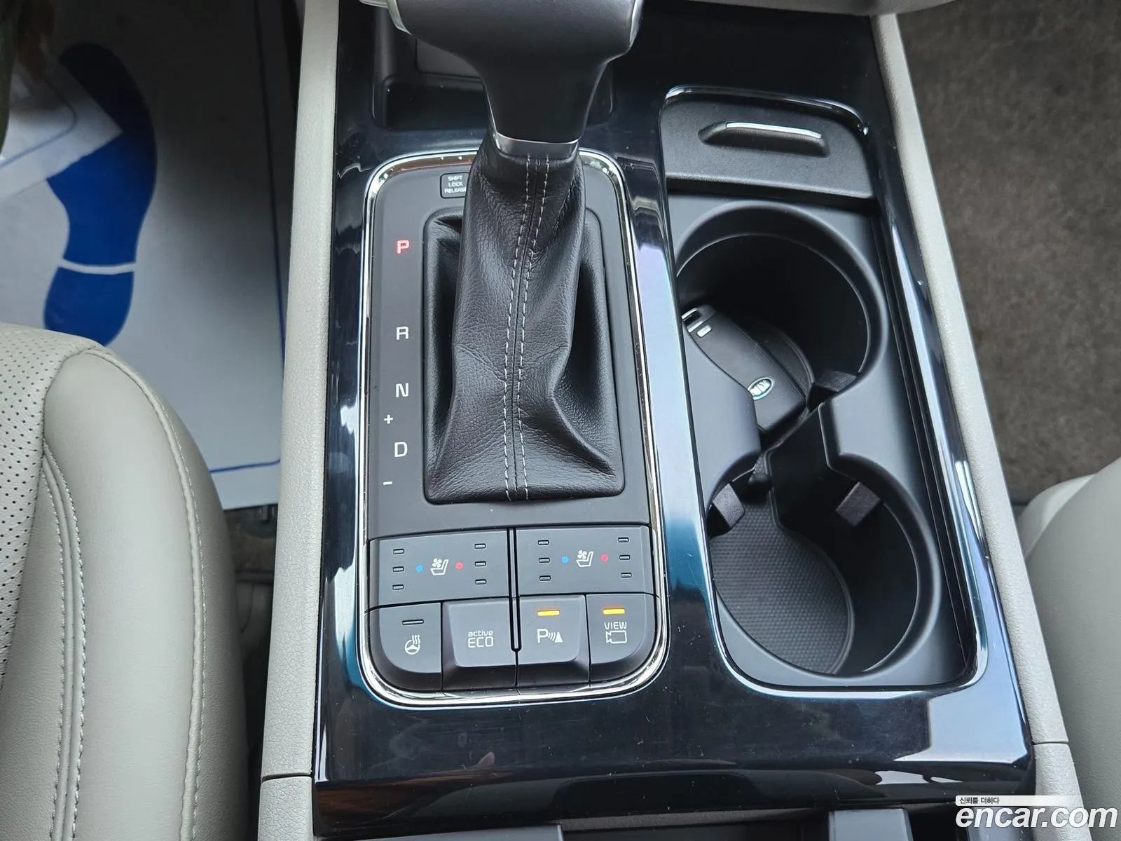 Kia Carnival 2017 — 7