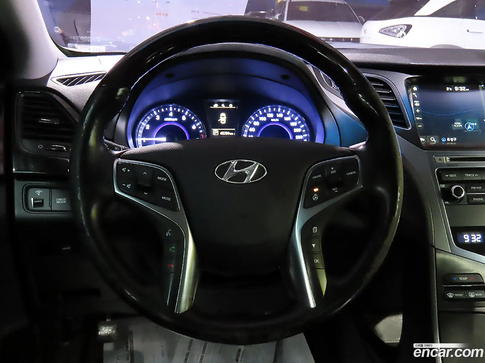 Hyundai Grandeur HG 2014 — 10