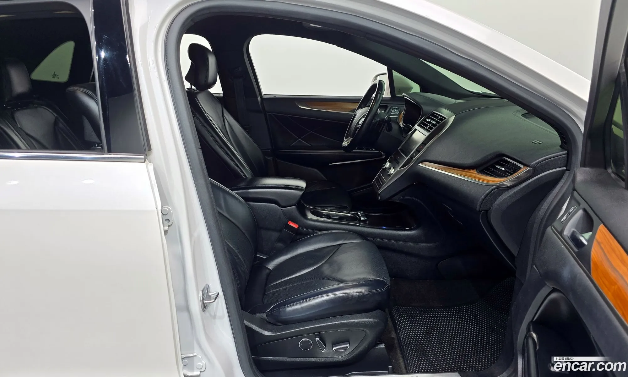 Lincoln MKC 2014 5LMCJ2A98FUJ10601 — 13