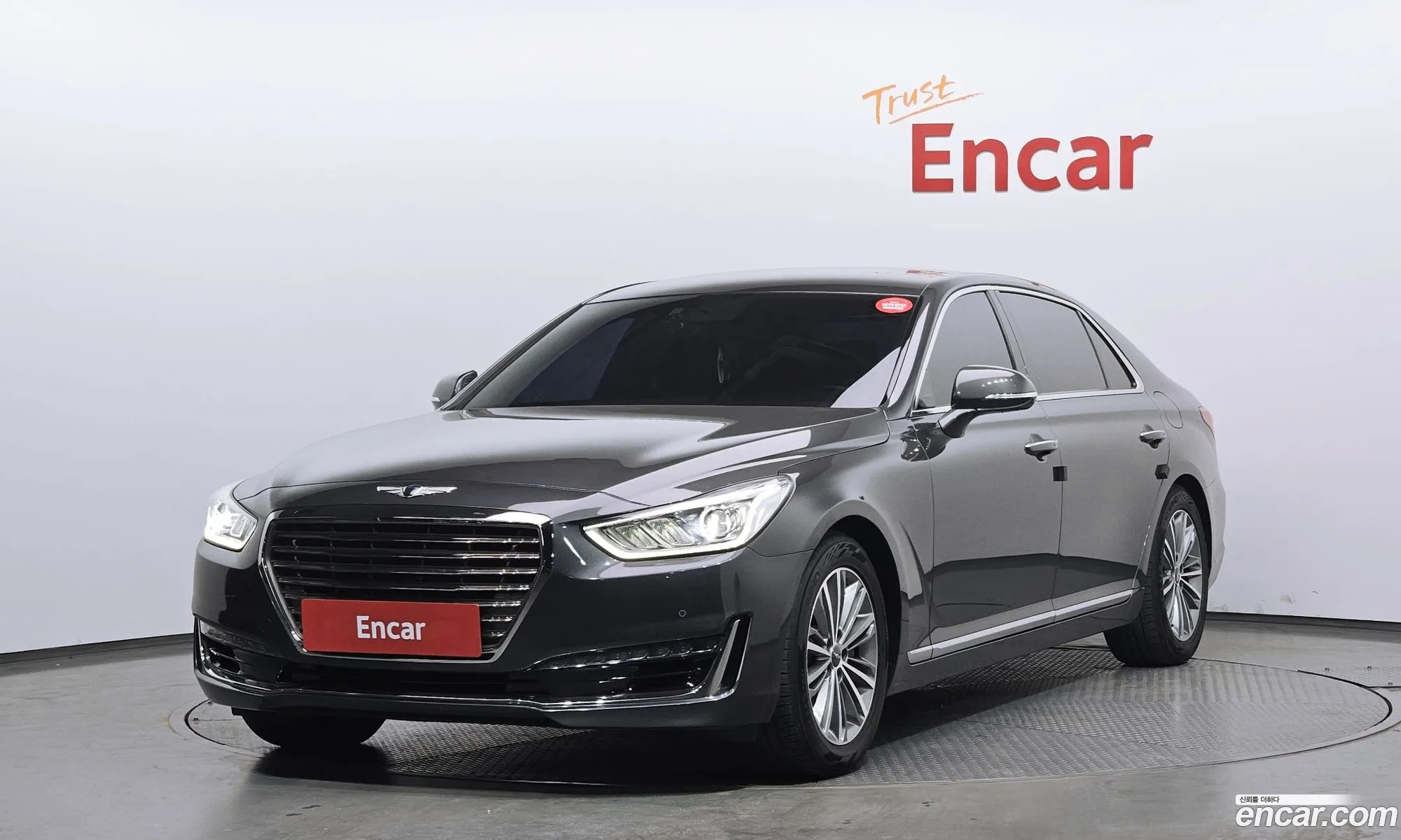 Genesis EQ900 2017 — 8