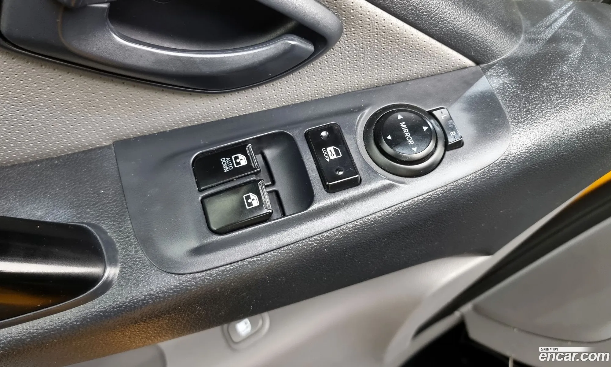 Hyundai Grand Starex 2015 — 18