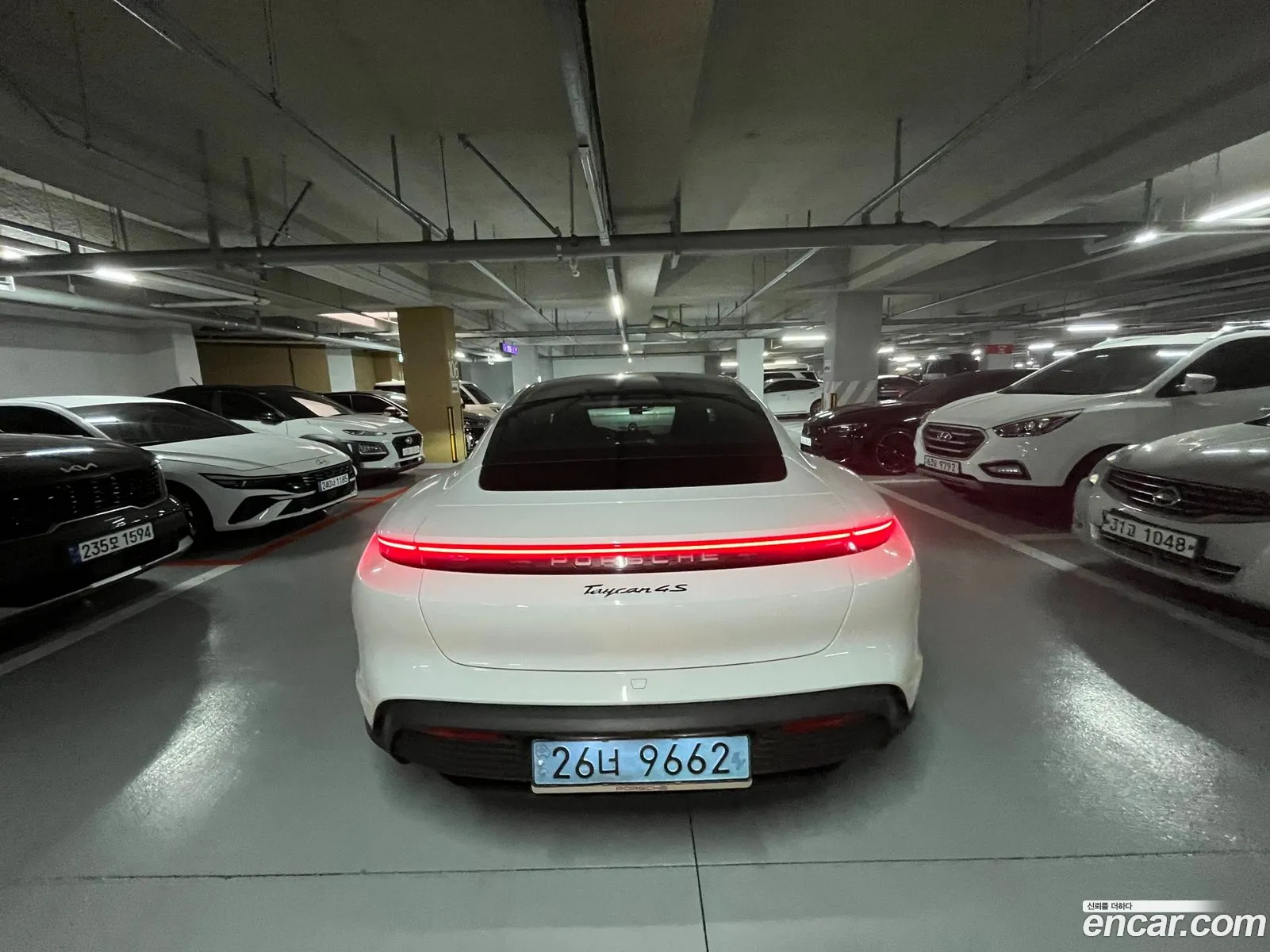 Porsche Taycan 2025 — 13