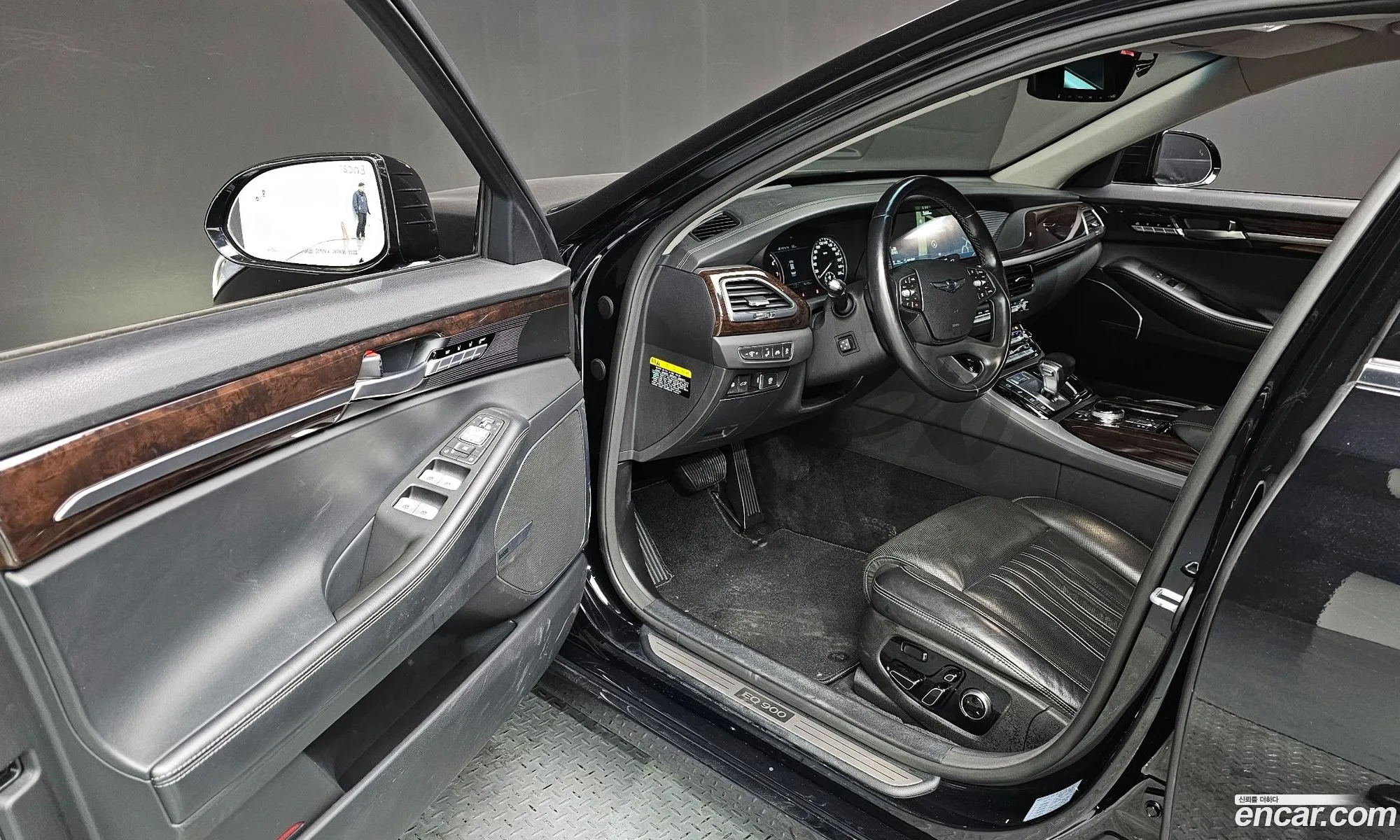 Genesis EQ900 2016 — 3